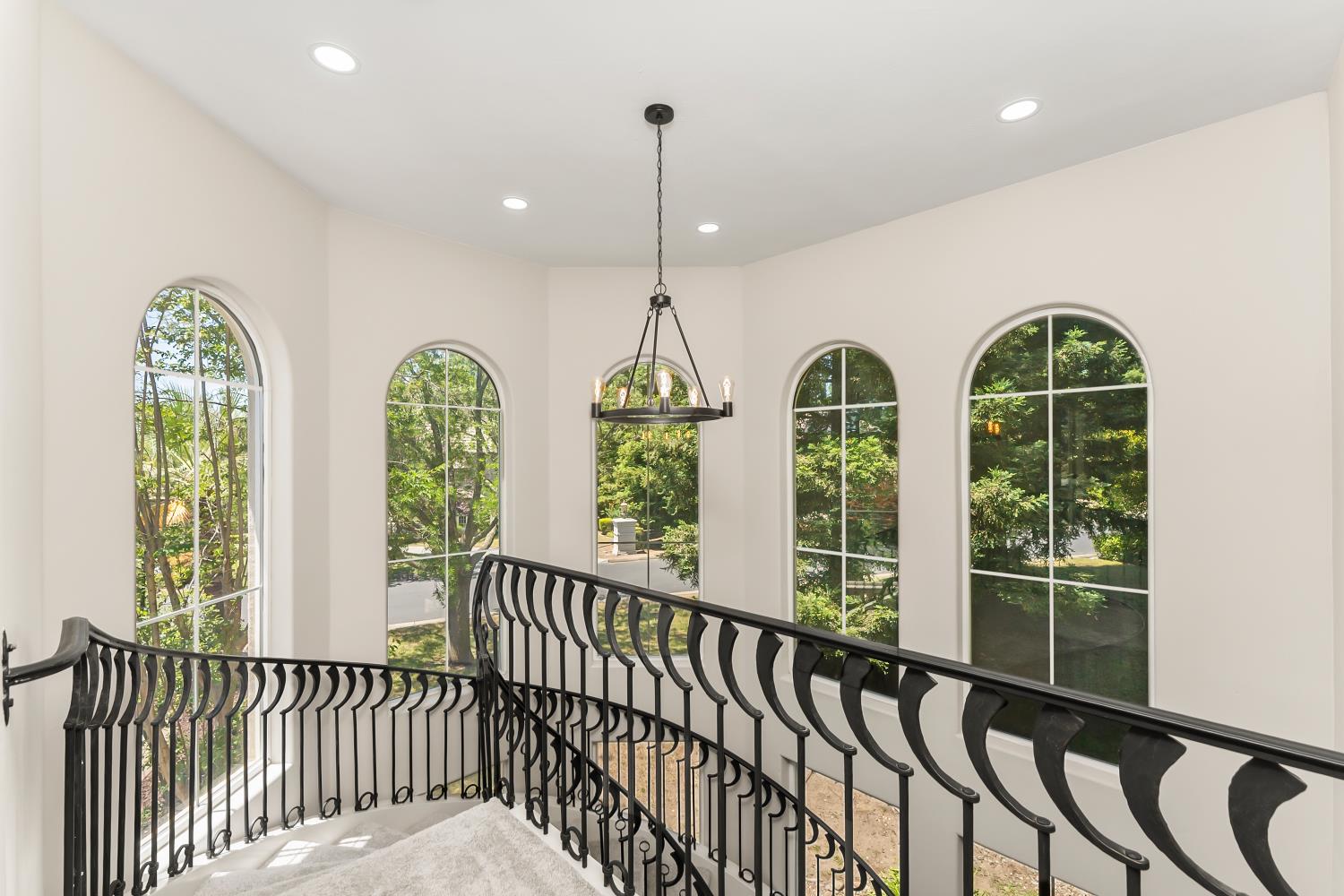5142 westbury Circle