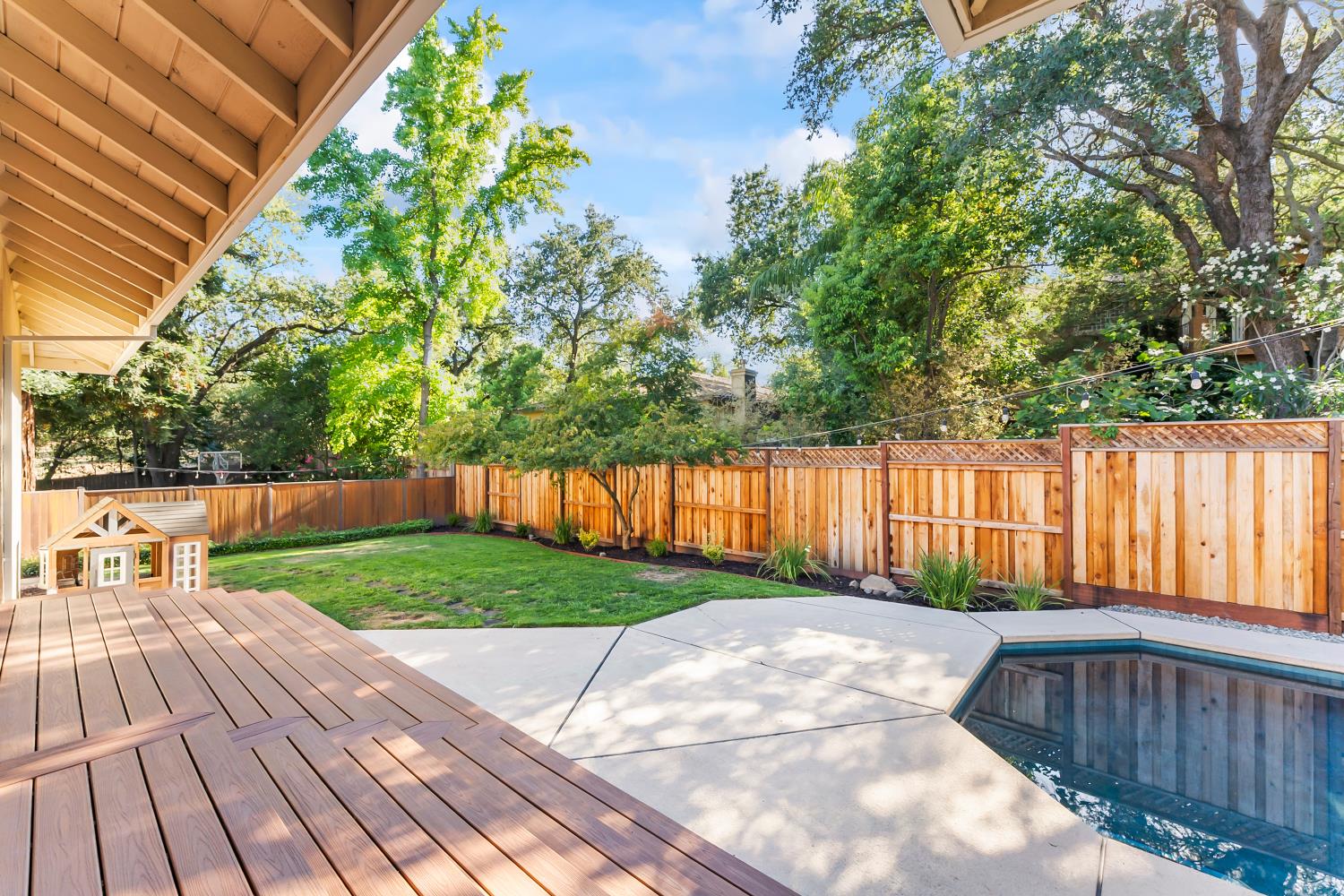 8438 Friar Tuck Way
