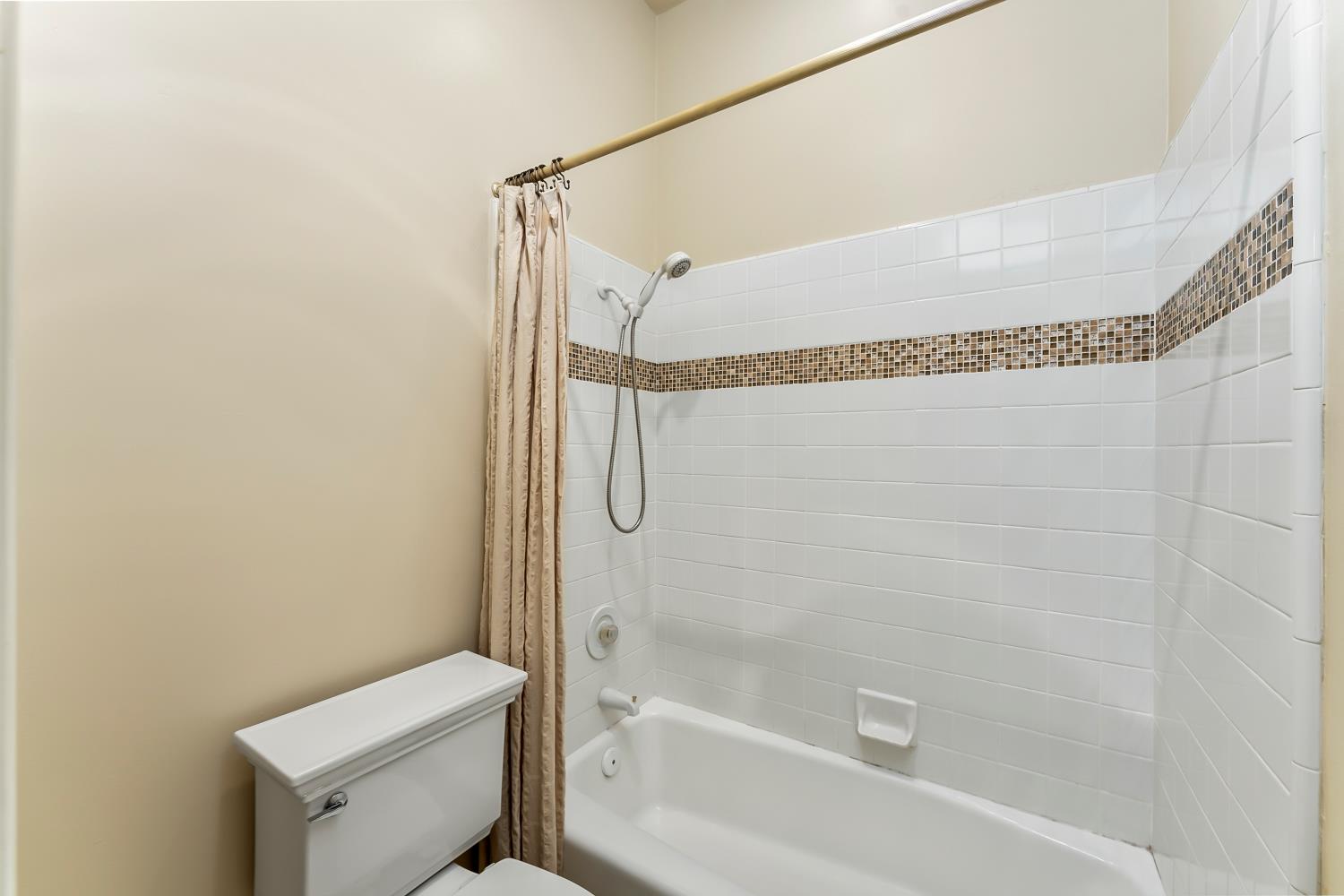 8438 Friar Tuck Way