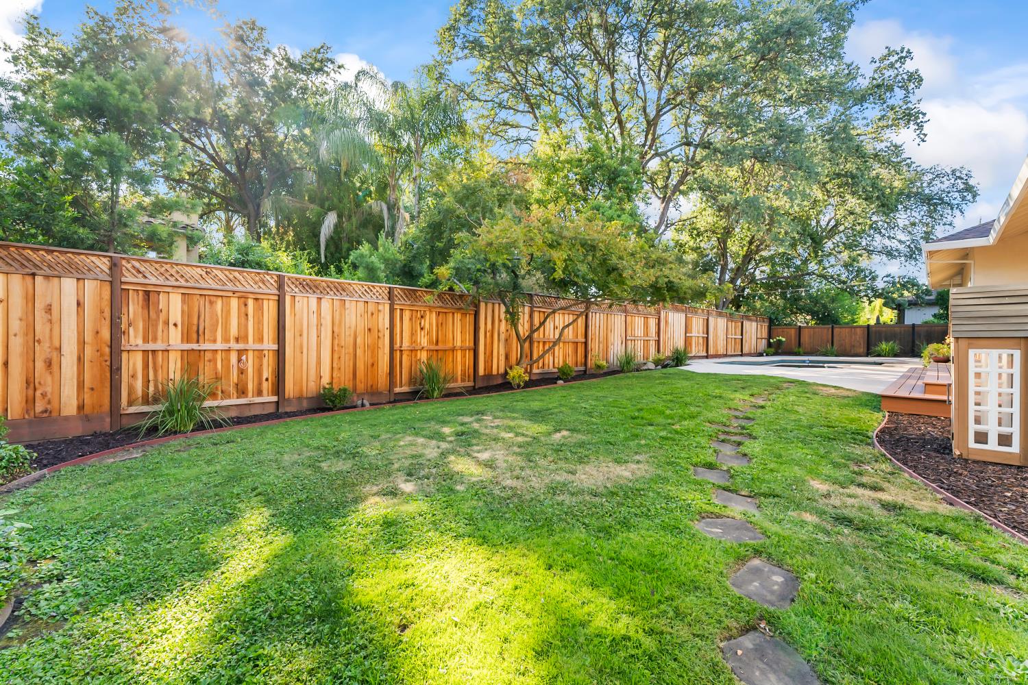 8438 Friar Tuck Way