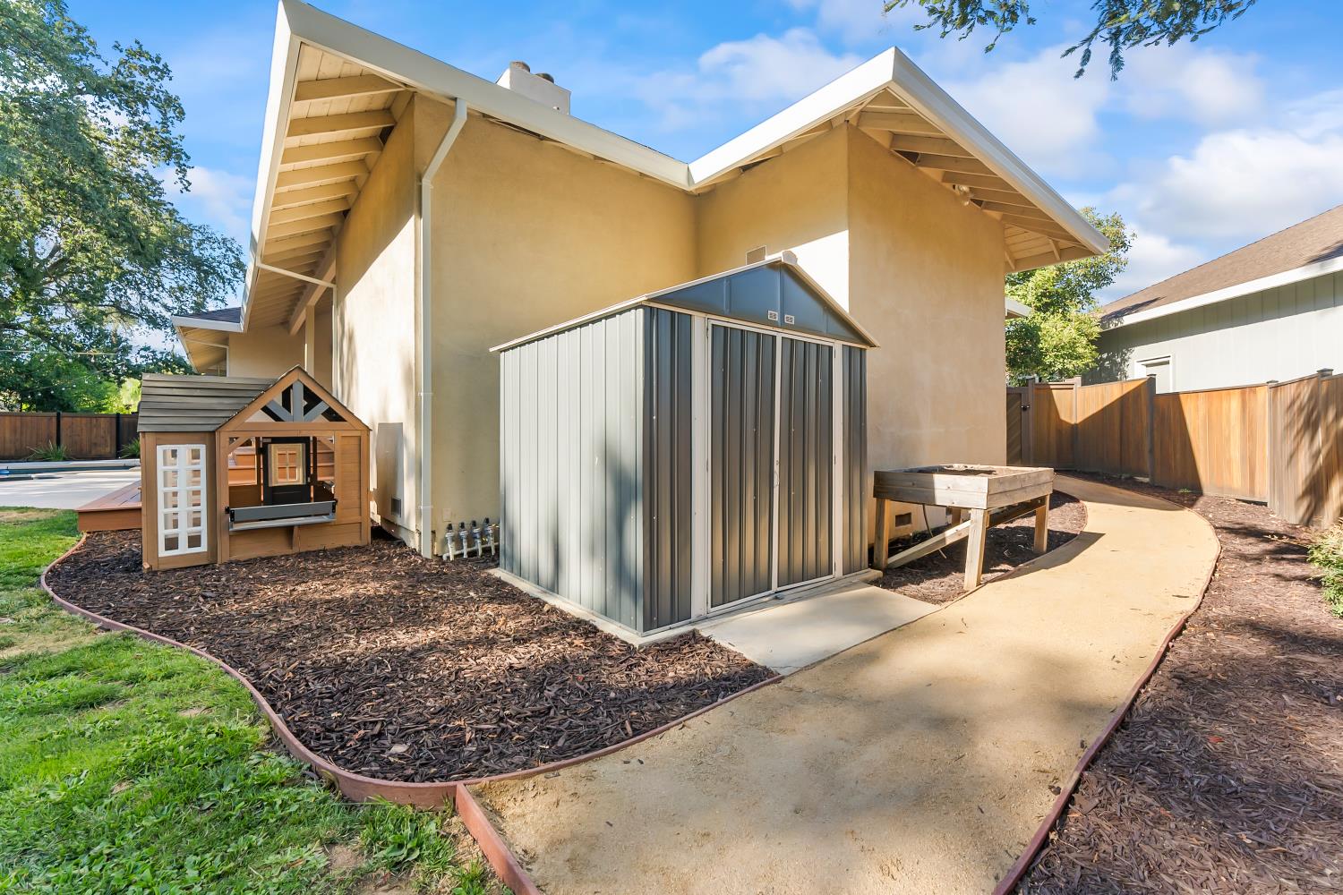 8438 Friar Tuck Way