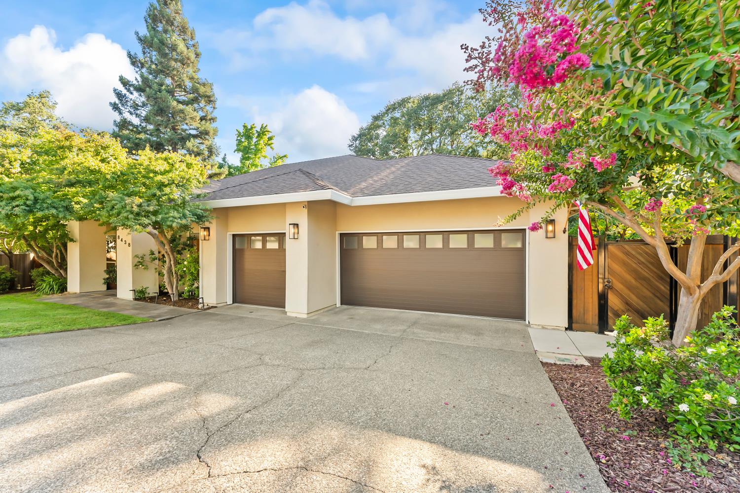 8438 Friar Tuck Way