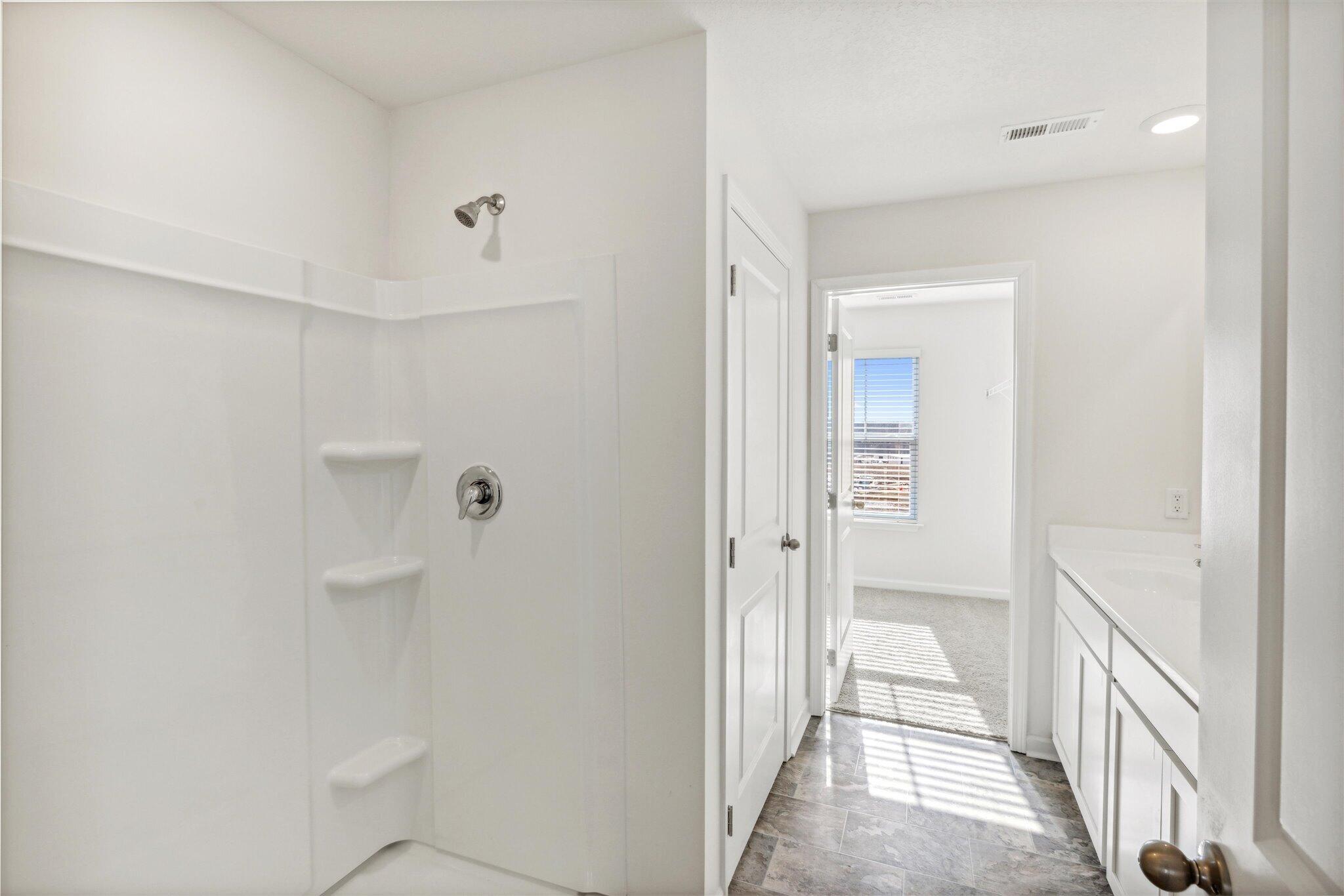 8158 Watercolour Lane