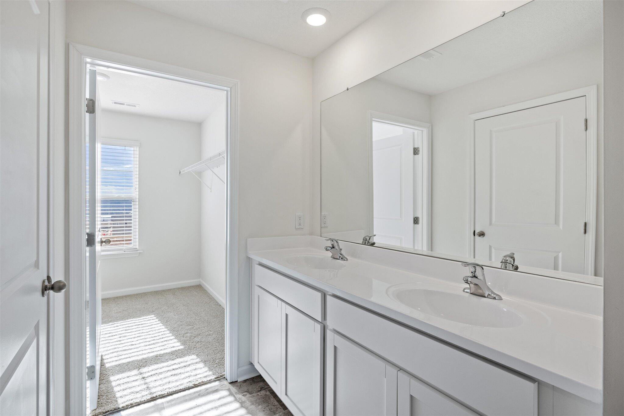 8158 Watercolour Lane