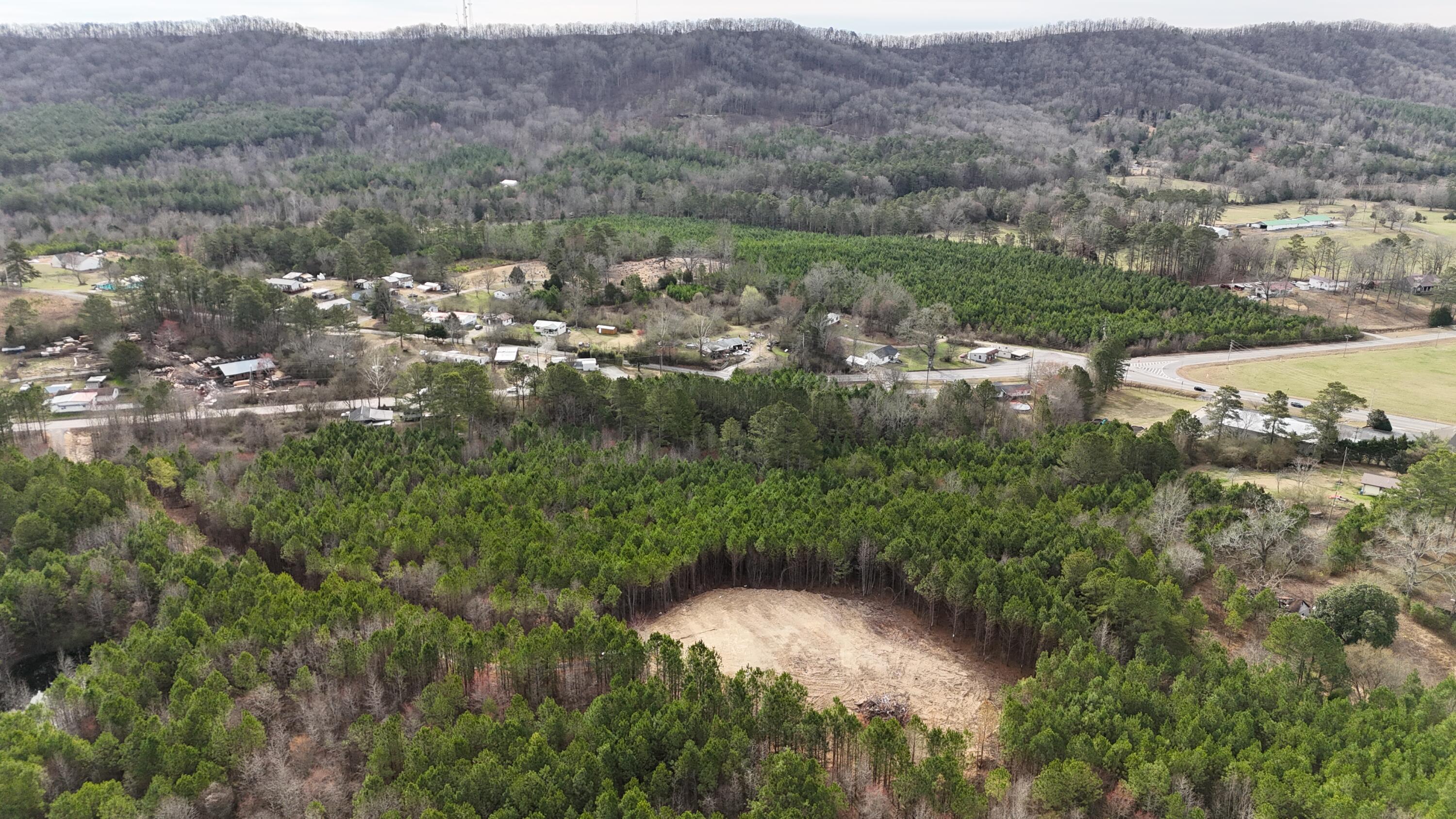 5802 Highway 151, LaFayette