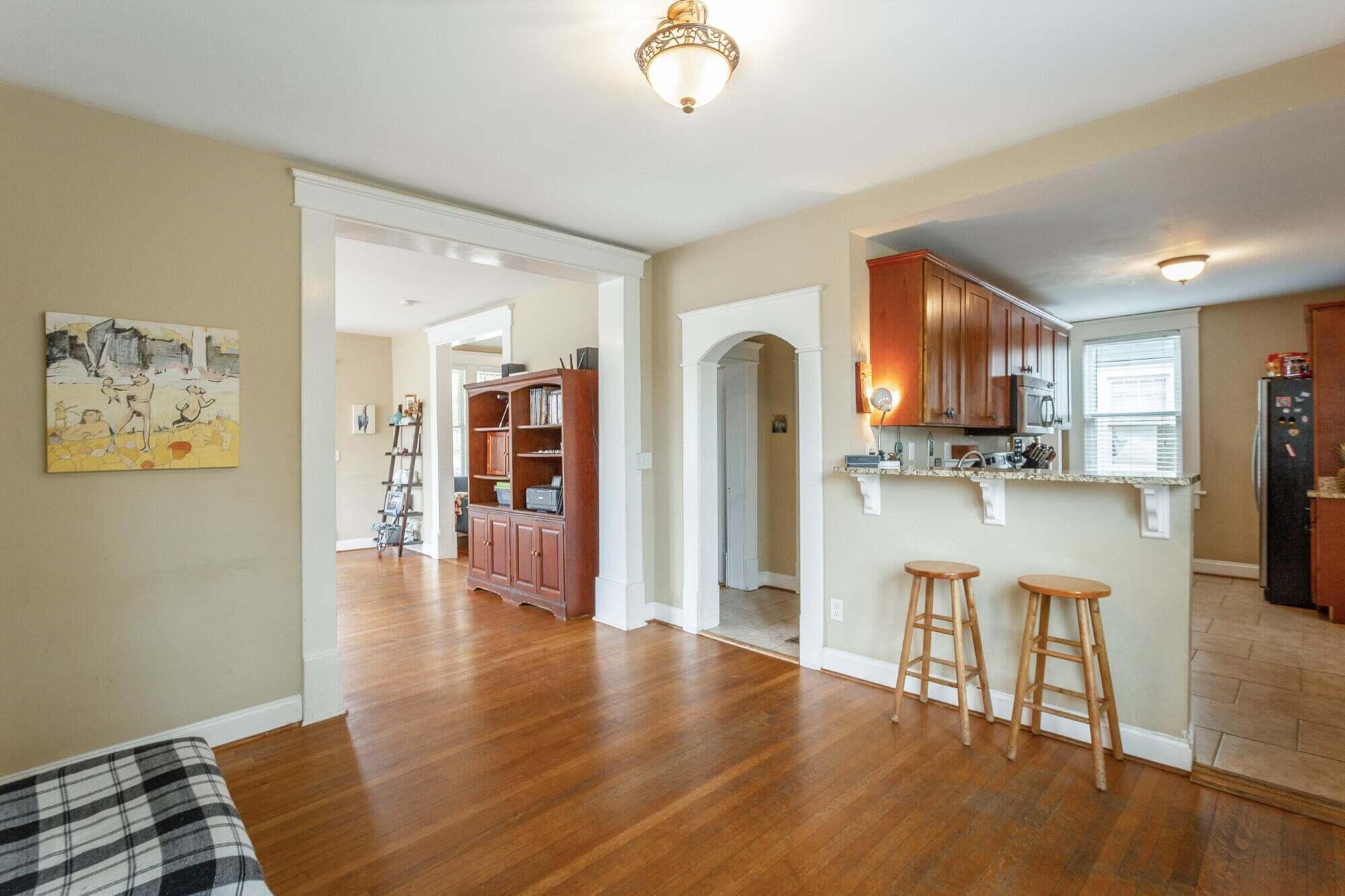 906 S Highland Park Avenue