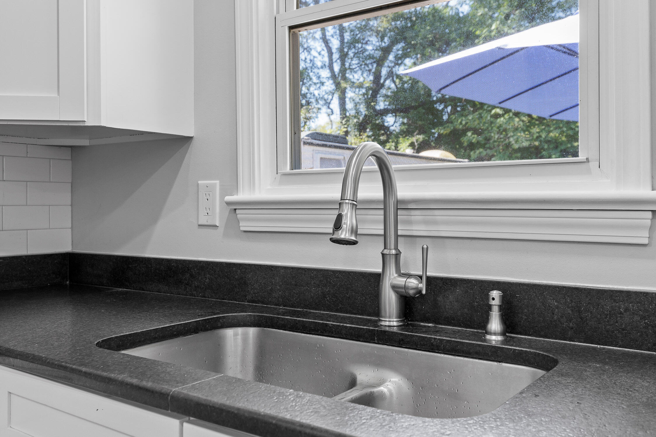 1101 N Orchard Knob Avenue