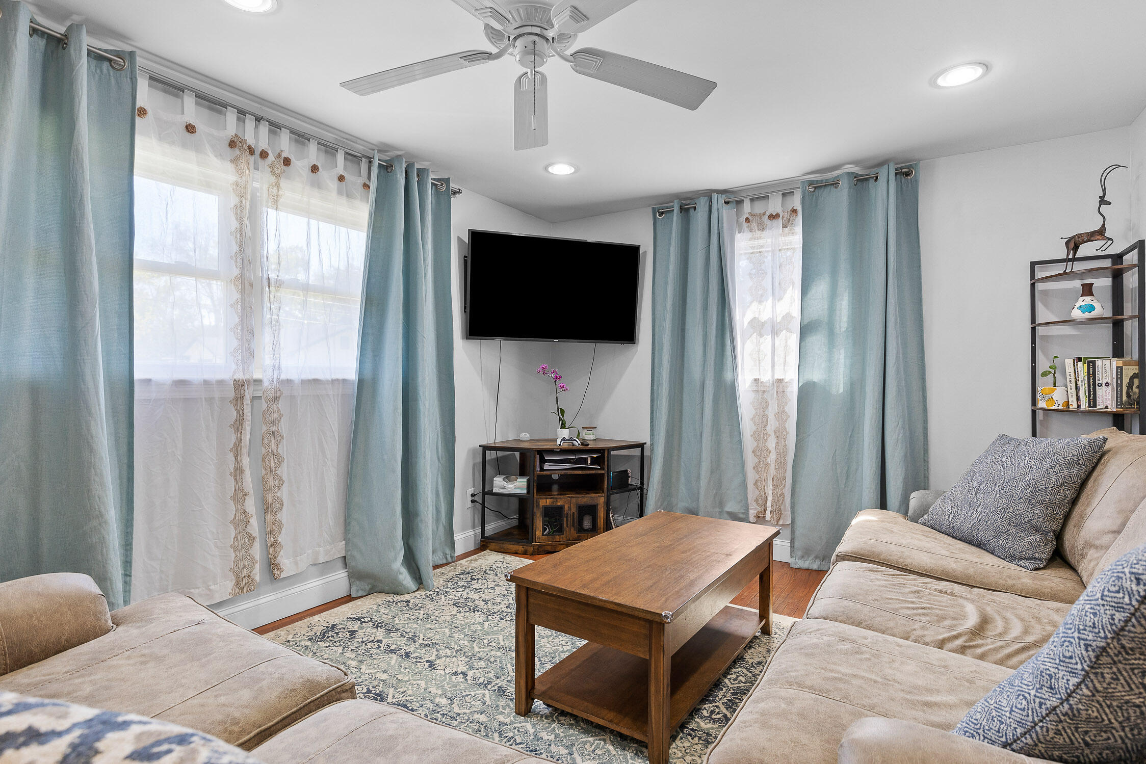 1101 N Orchard Knob Avenue