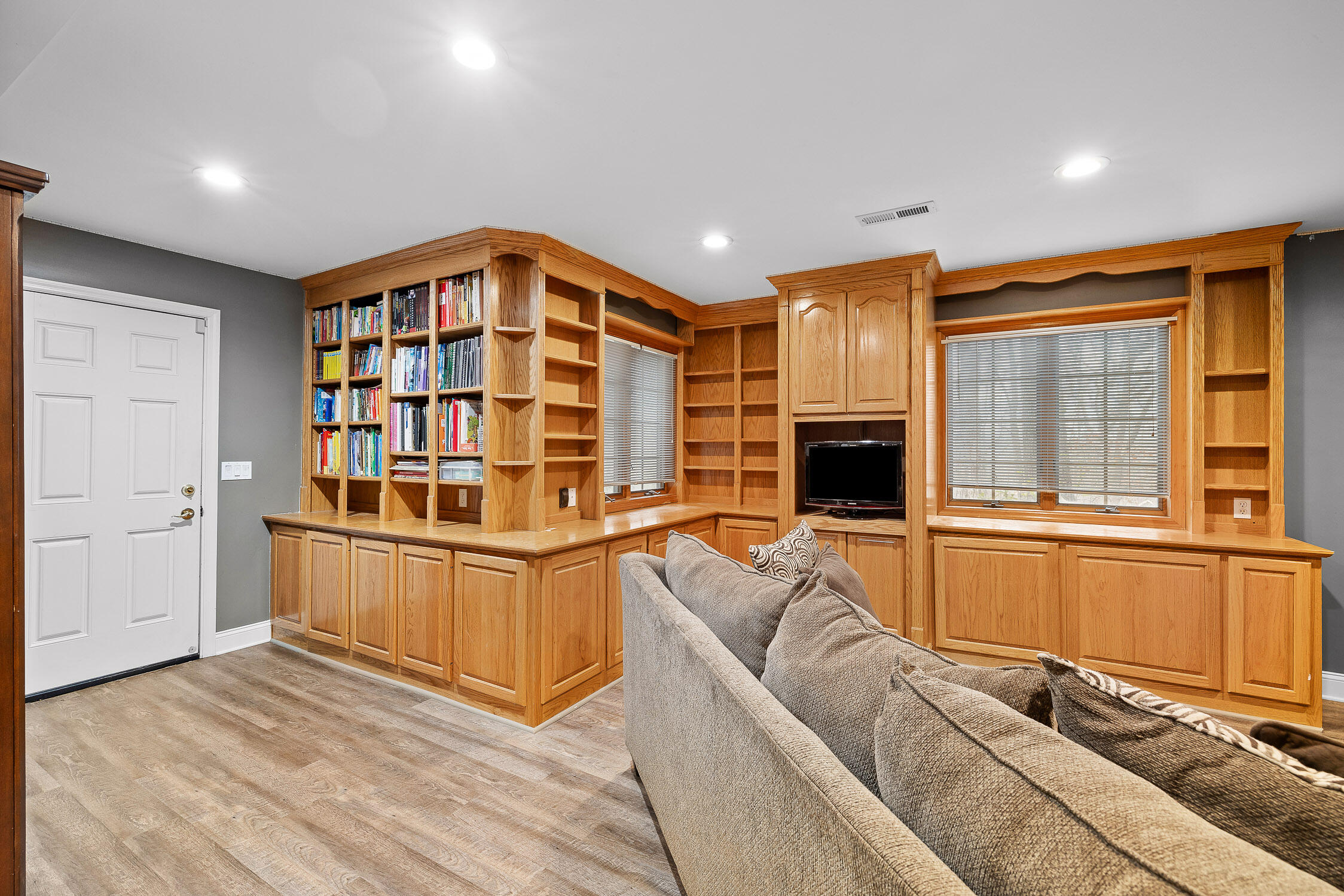 9616 Thornberry Drive