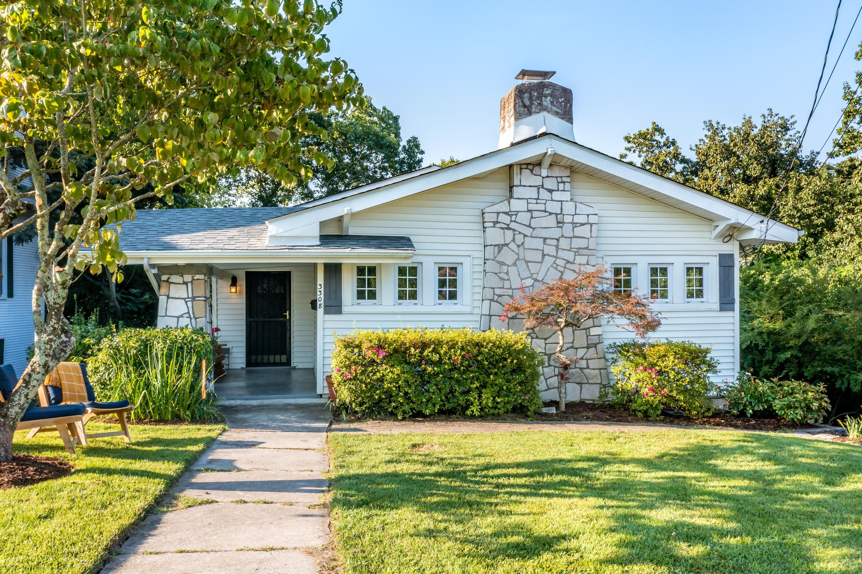 3308 Alta Vista Drive