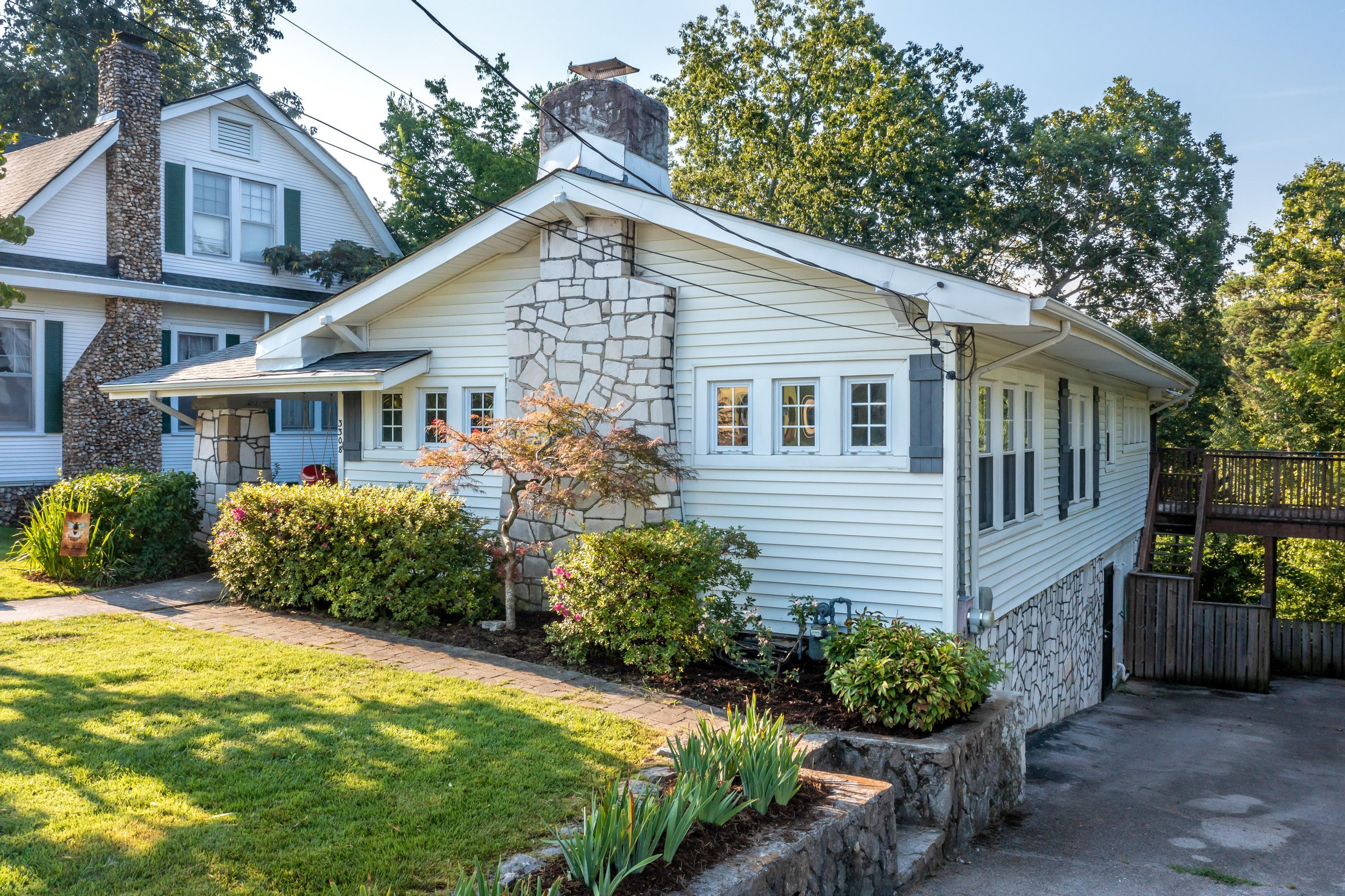 3308 Alta Vista Drive