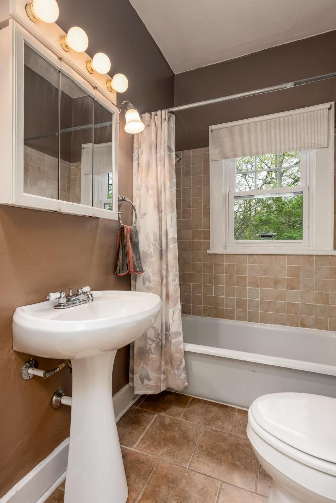 3308 Alta Vista Drive