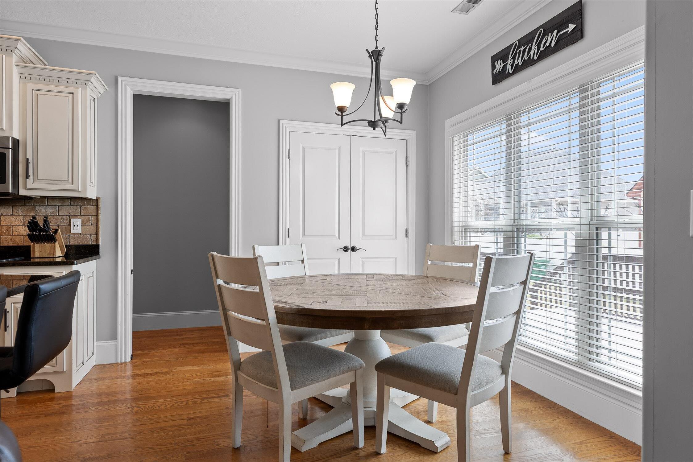 8898 Seven Lakes Drive