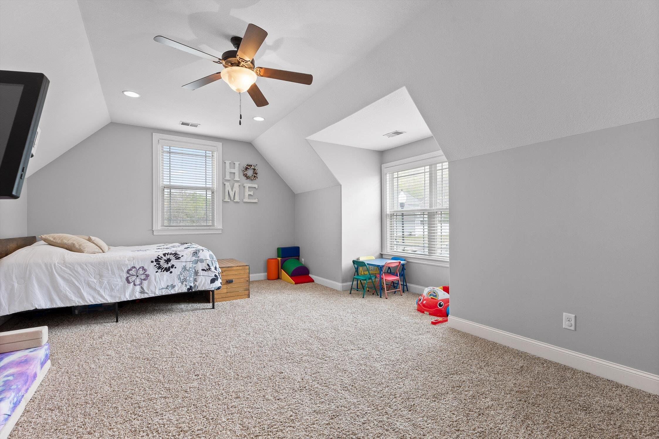 8898 Seven Lakes Drive