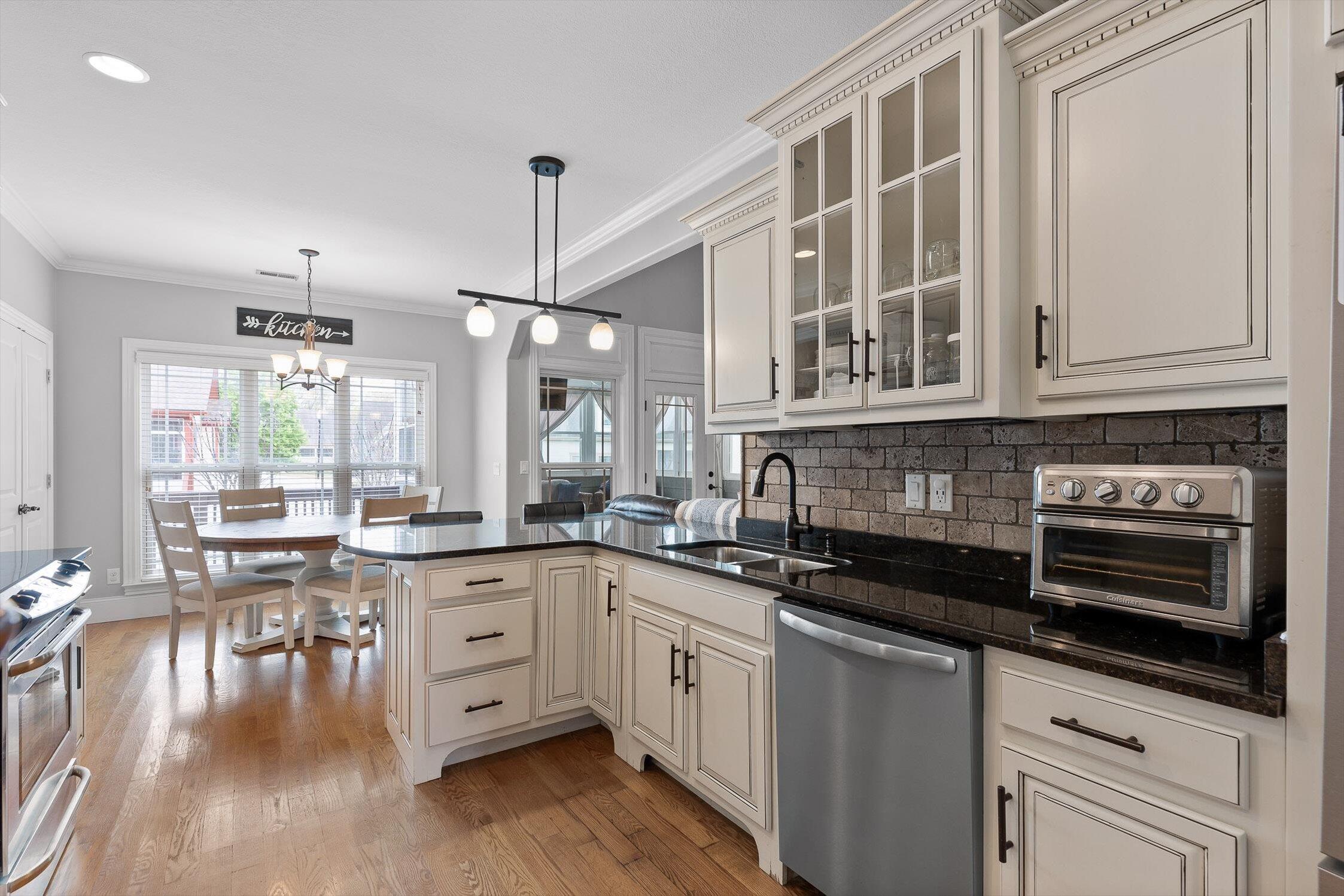 8898 Seven Lakes Drive