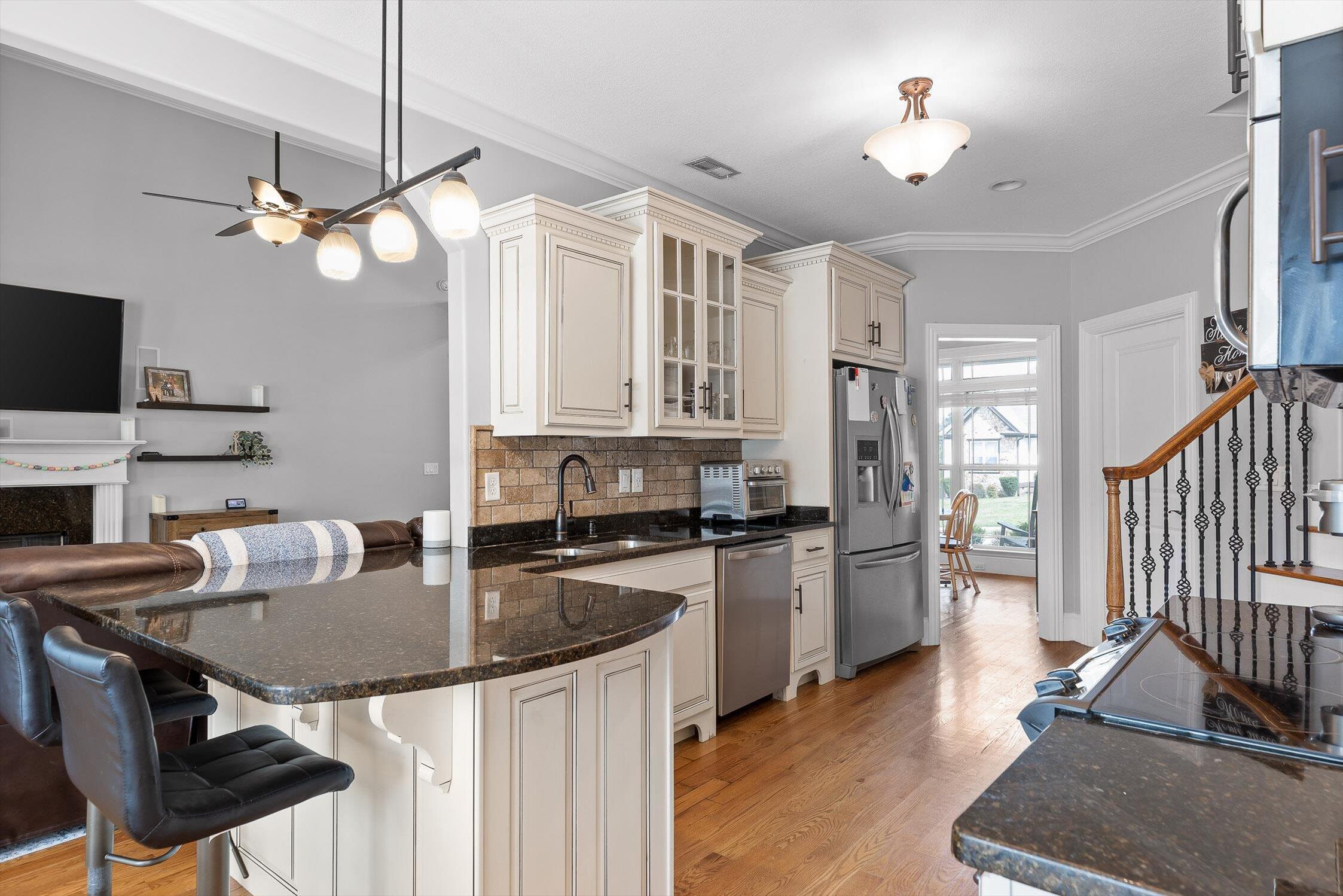 8898 Seven Lakes Drive