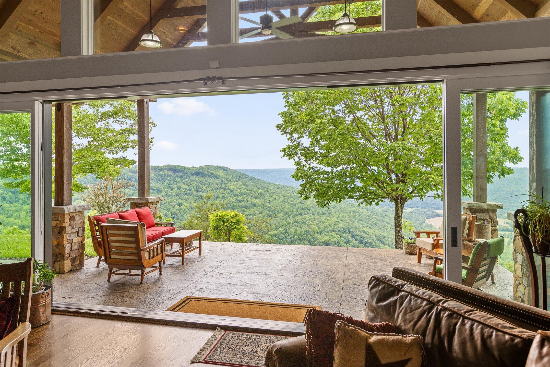 6835 Jasper Highlands Boulevard