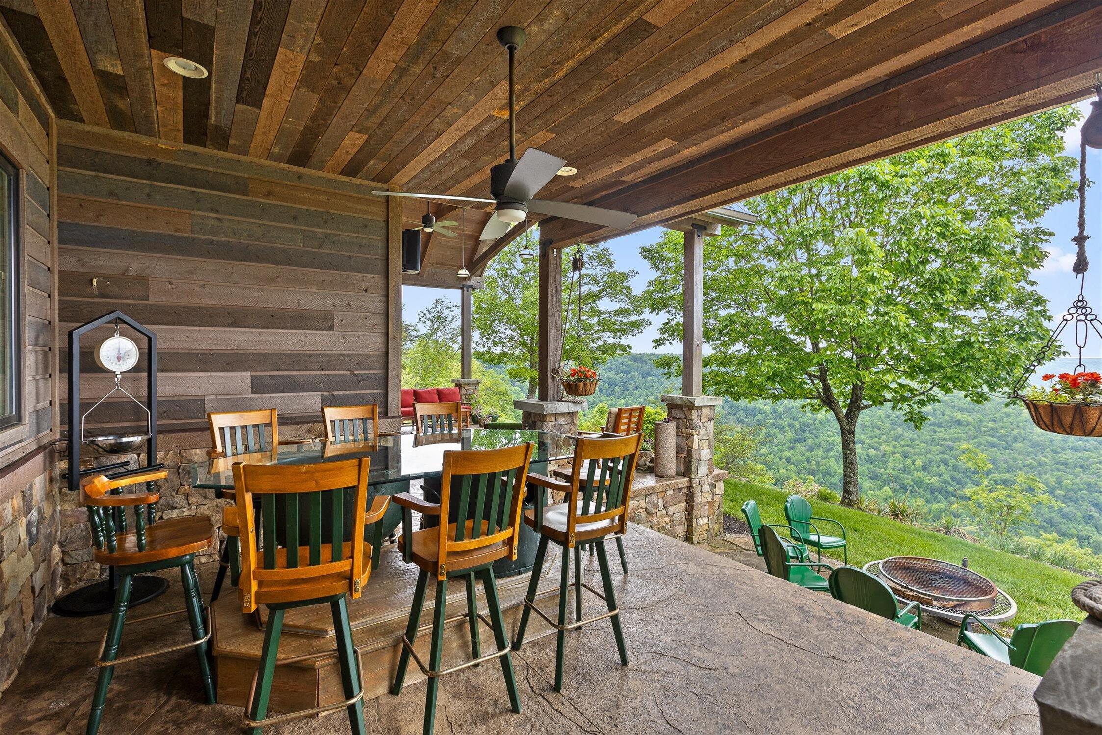 6835 Jasper Highlands Boulevard