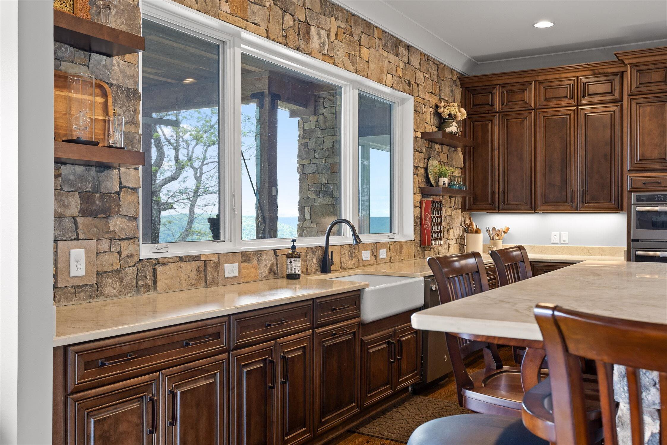 6835 Jasper Highlands Boulevard