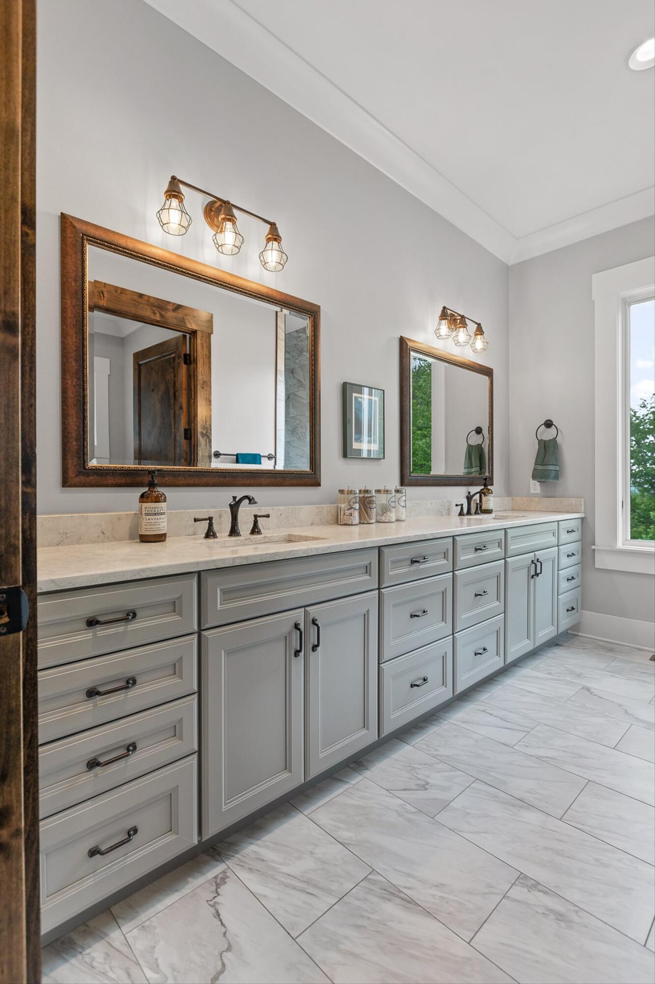 6835 Jasper Highlands Boulevard