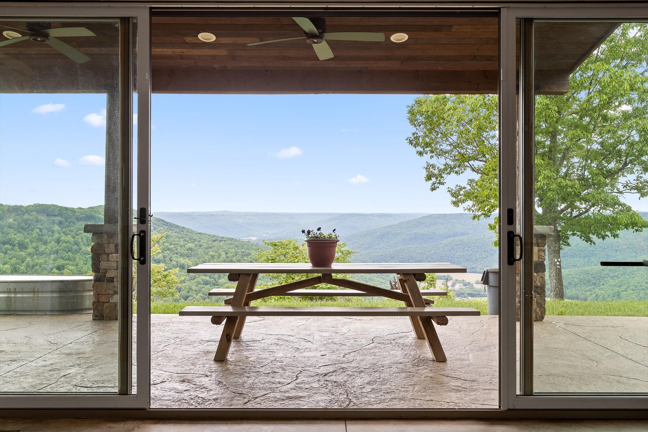 6835 Jasper Highlands Boulevard