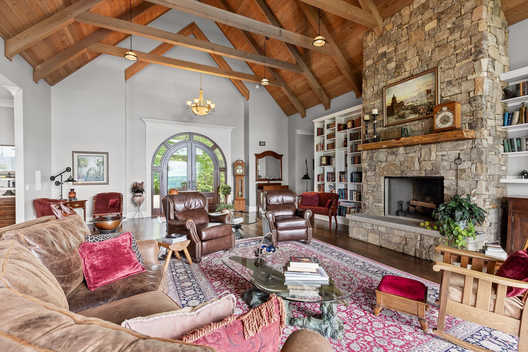 6835 Jasper Highlands Boulevard