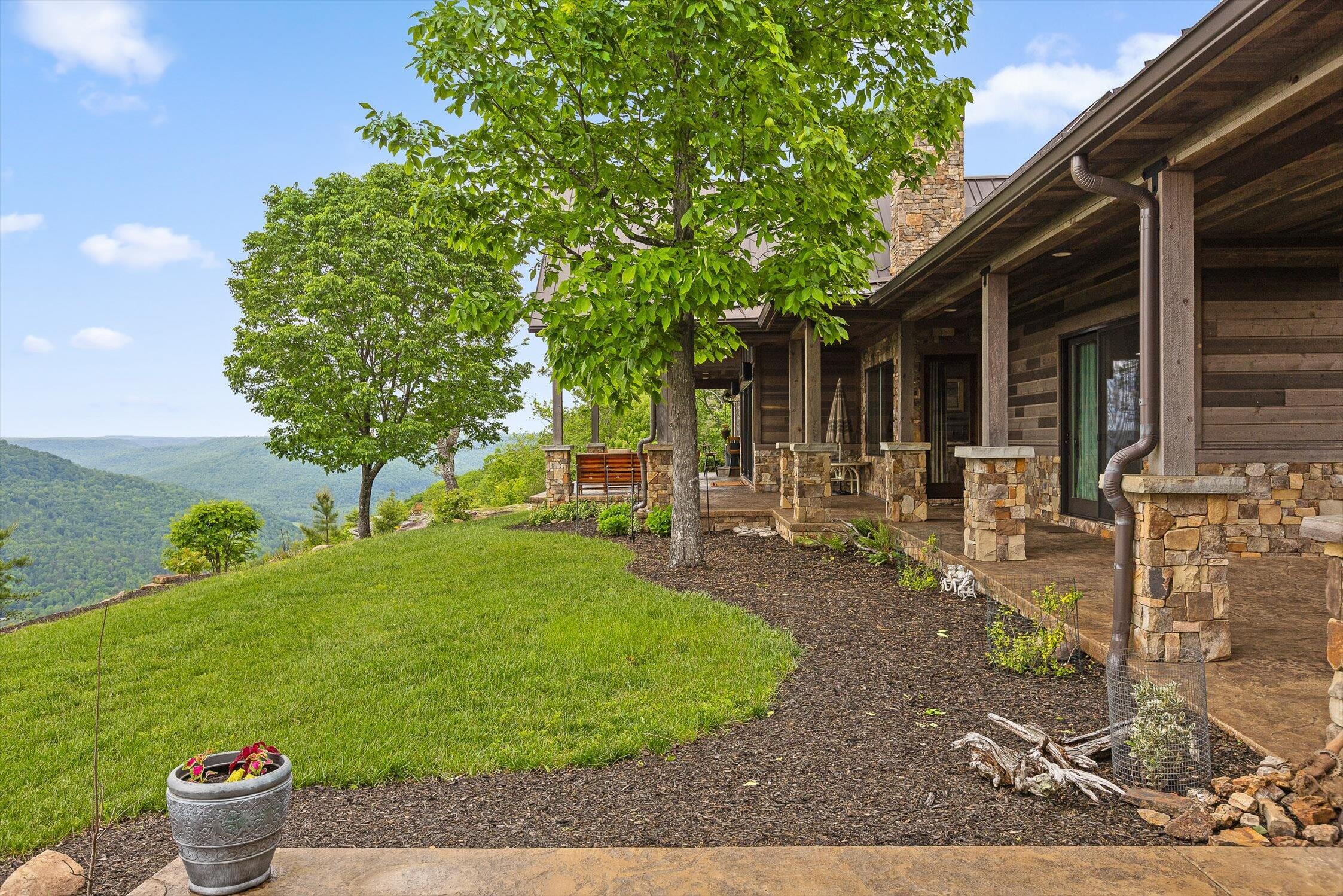 6835 Jasper Highlands Boulevard