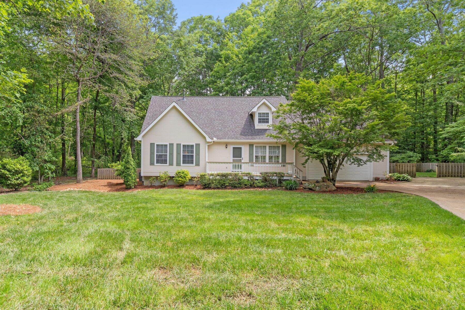 1623 Devlan Forest Lane