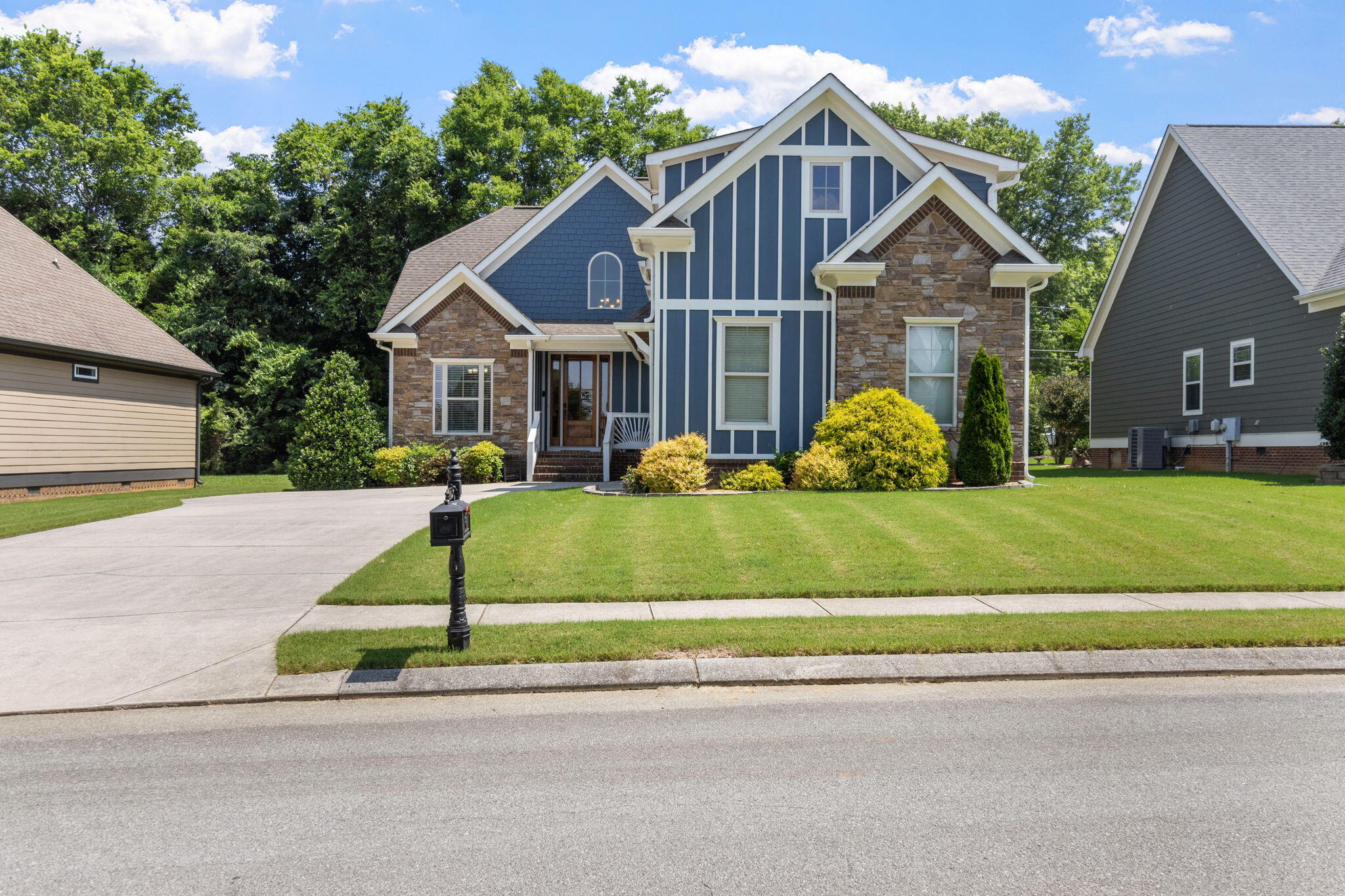 8209 Robertsview Drive