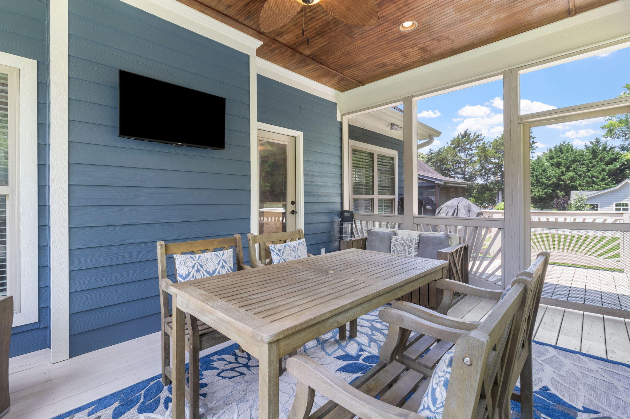 8209 Robertsview Drive
