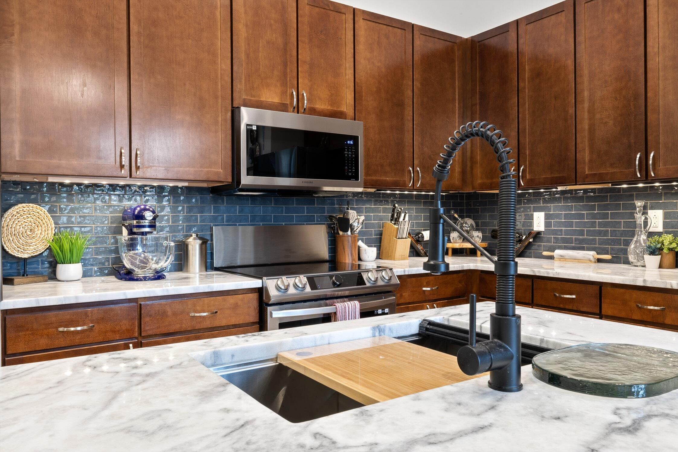 129 Walnut Street, Unit 20