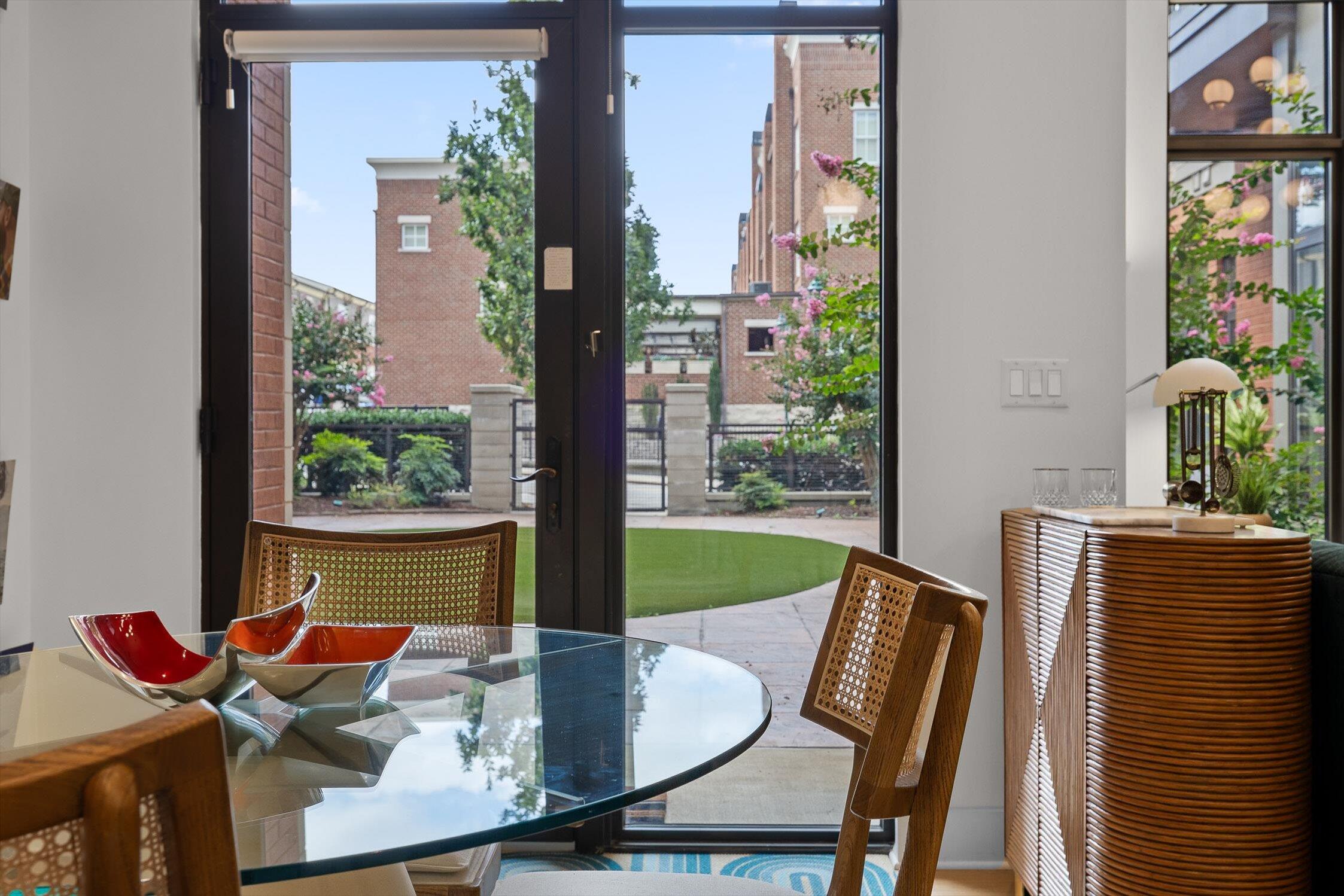 129 Walnut Street, Unit 20