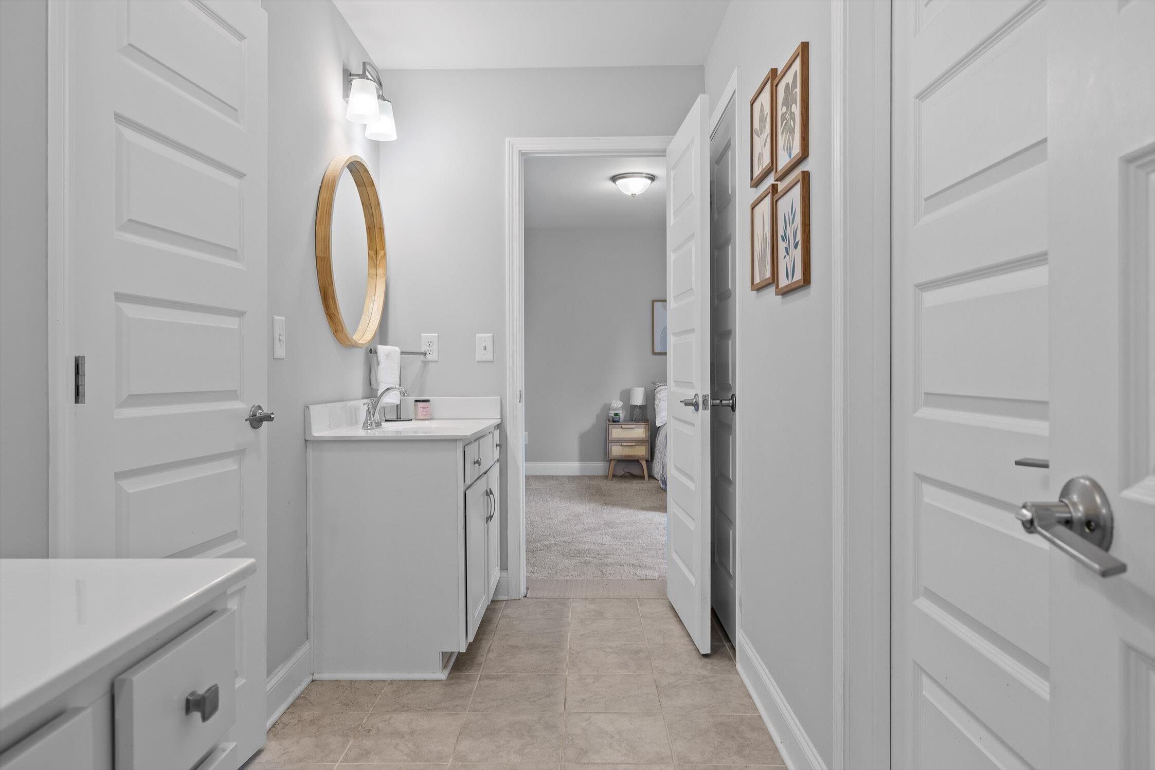 1494 Buttonwood Loop