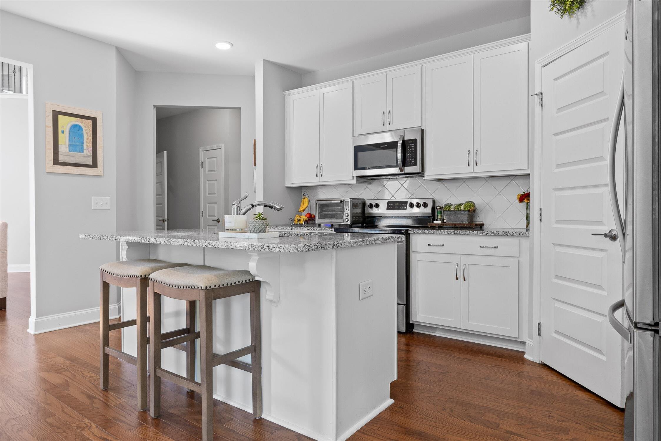 1494 Buttonwood Loop