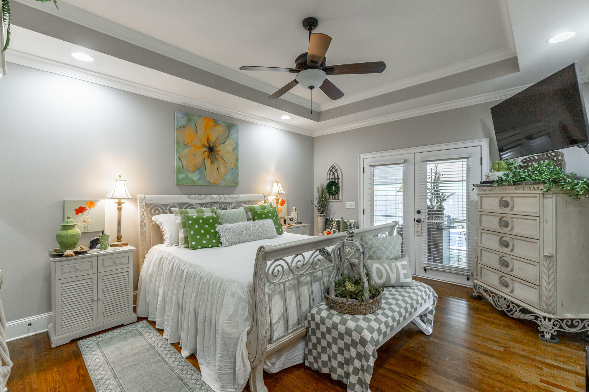 5094 Long Hollow Road