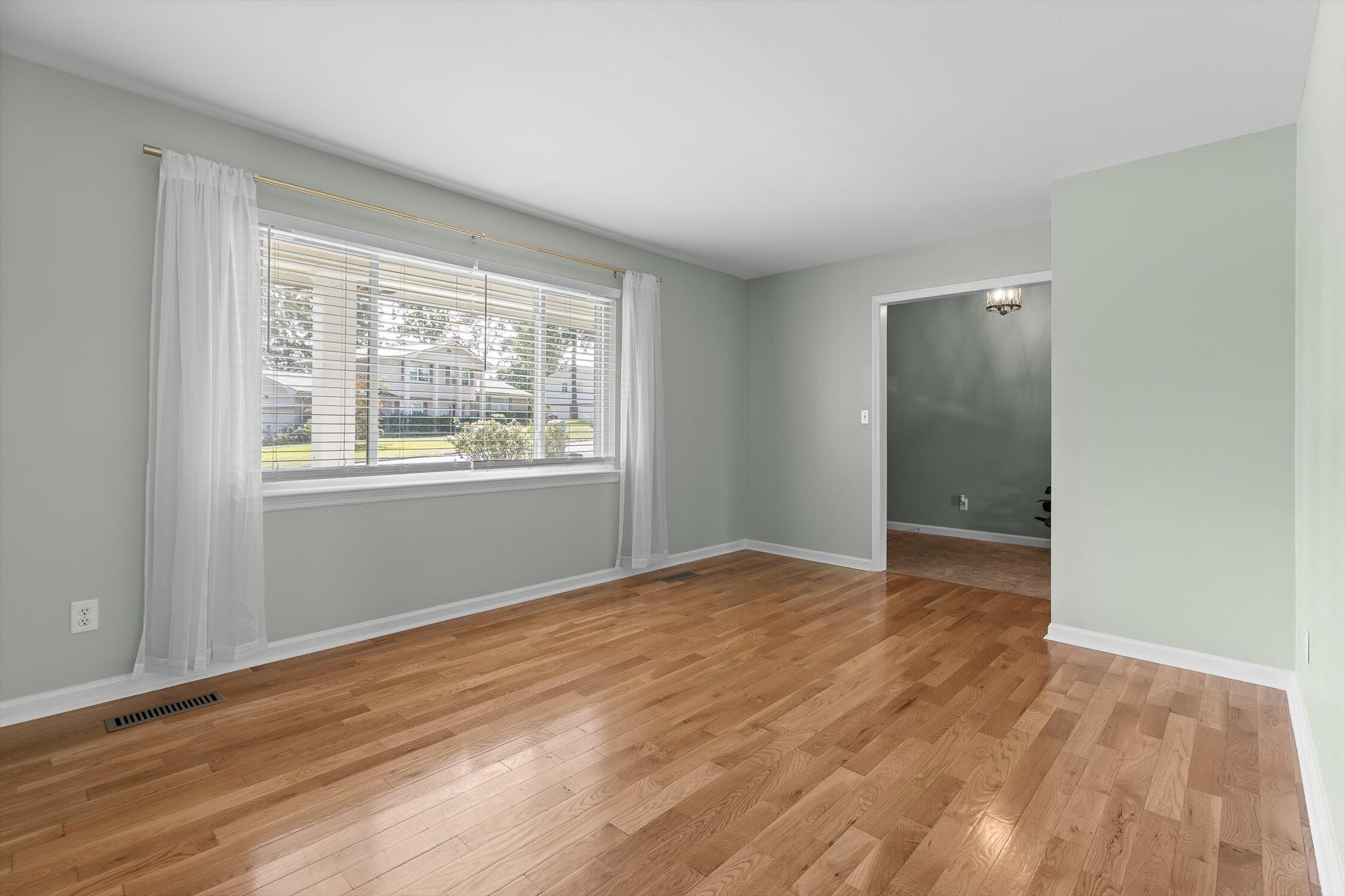 143 Rolling Ridge Drive