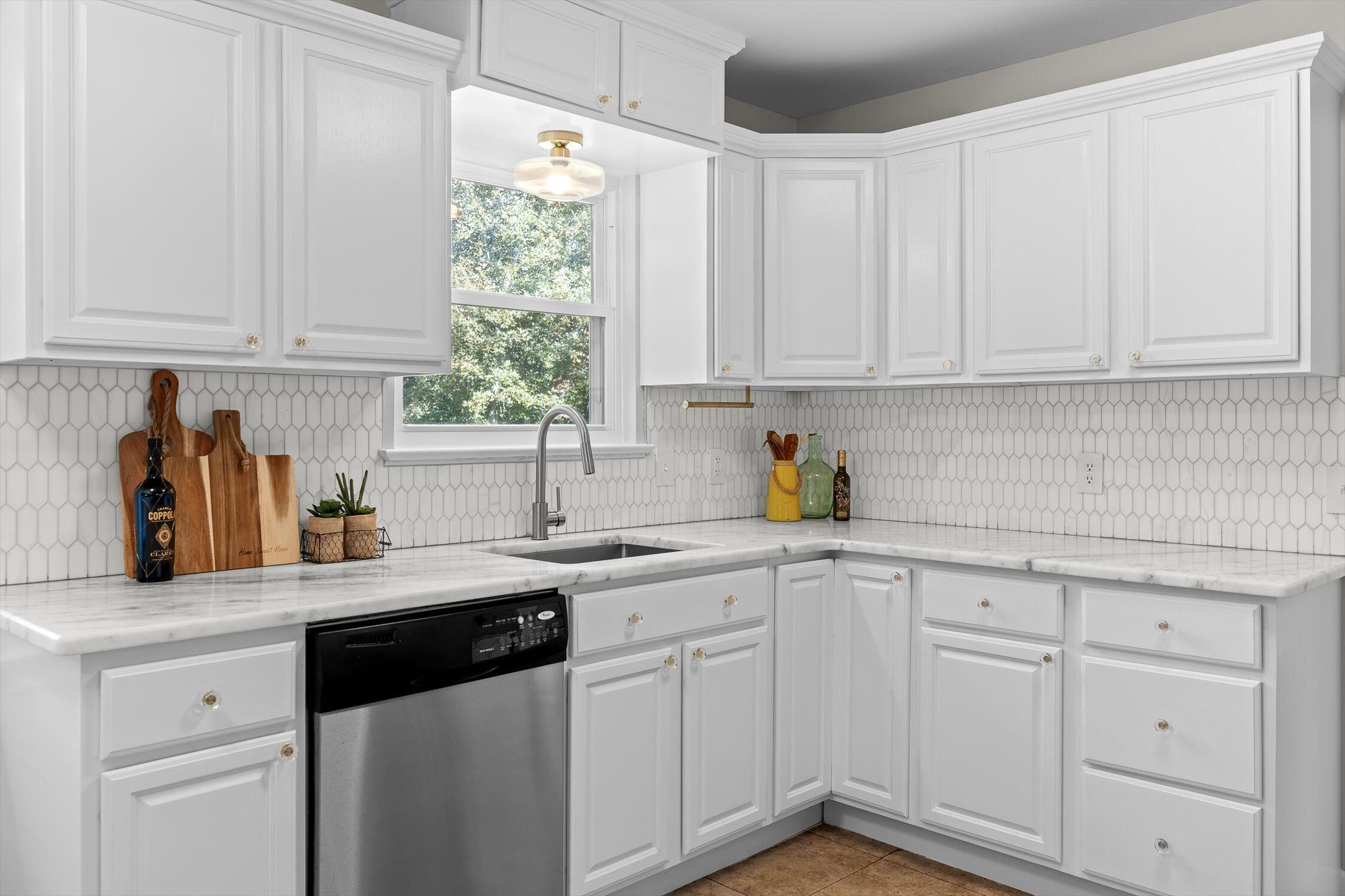 143 Rolling Ridge Drive