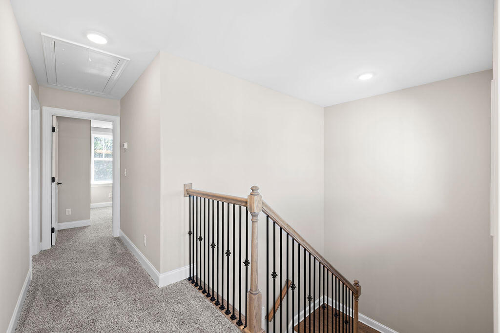8930 Knolling Loop, 31