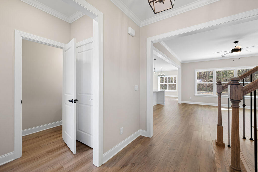 8930 Knolling Loop, 31
