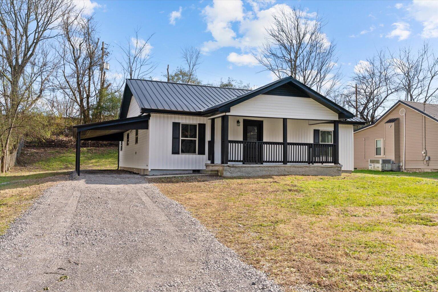 2215 Buchanan Road SE