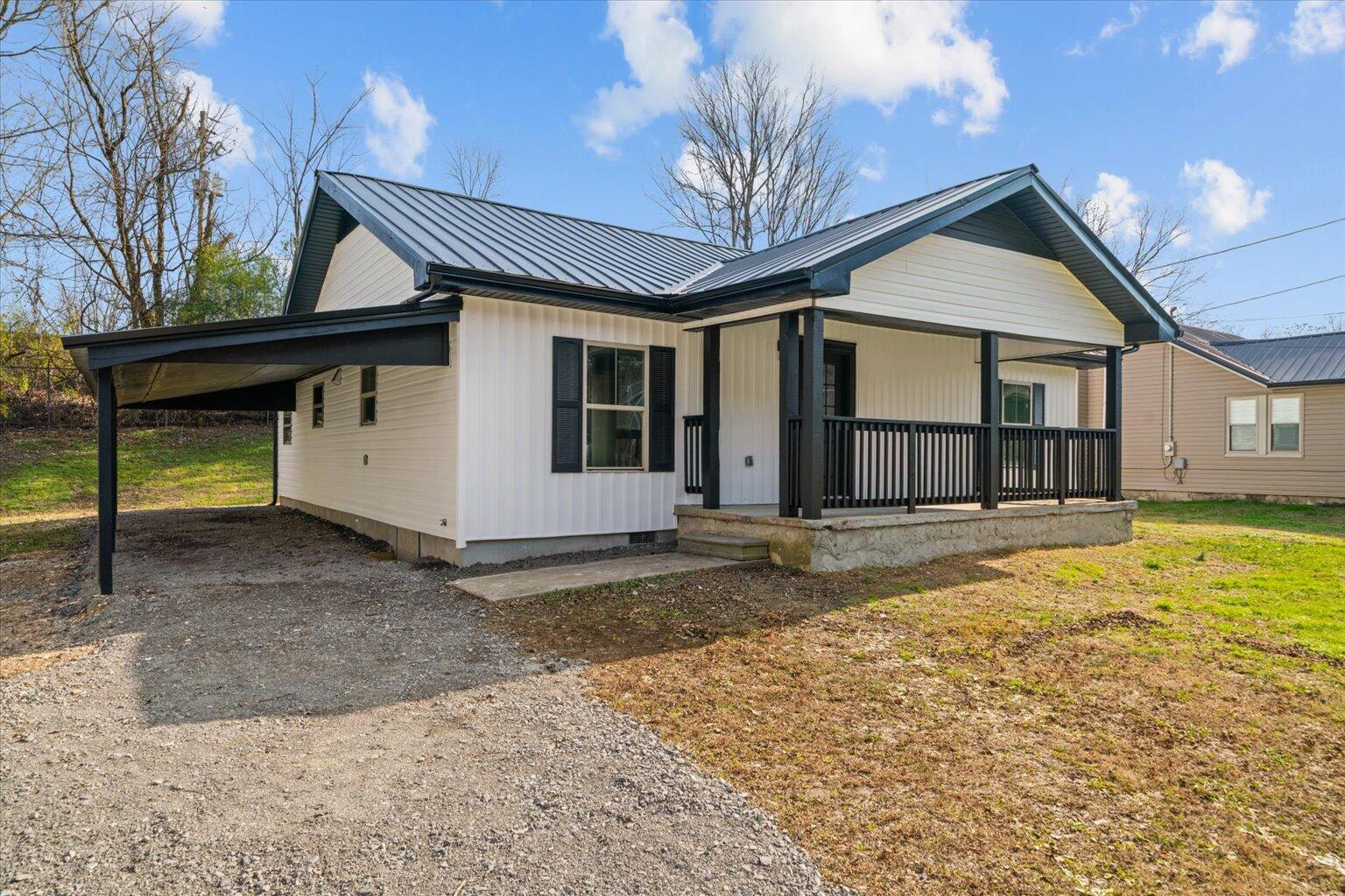 2215 Buchanan Road SE