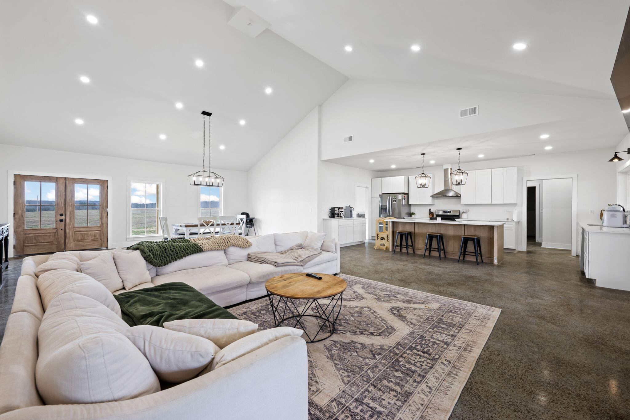 1538 Hidden Hills Drive