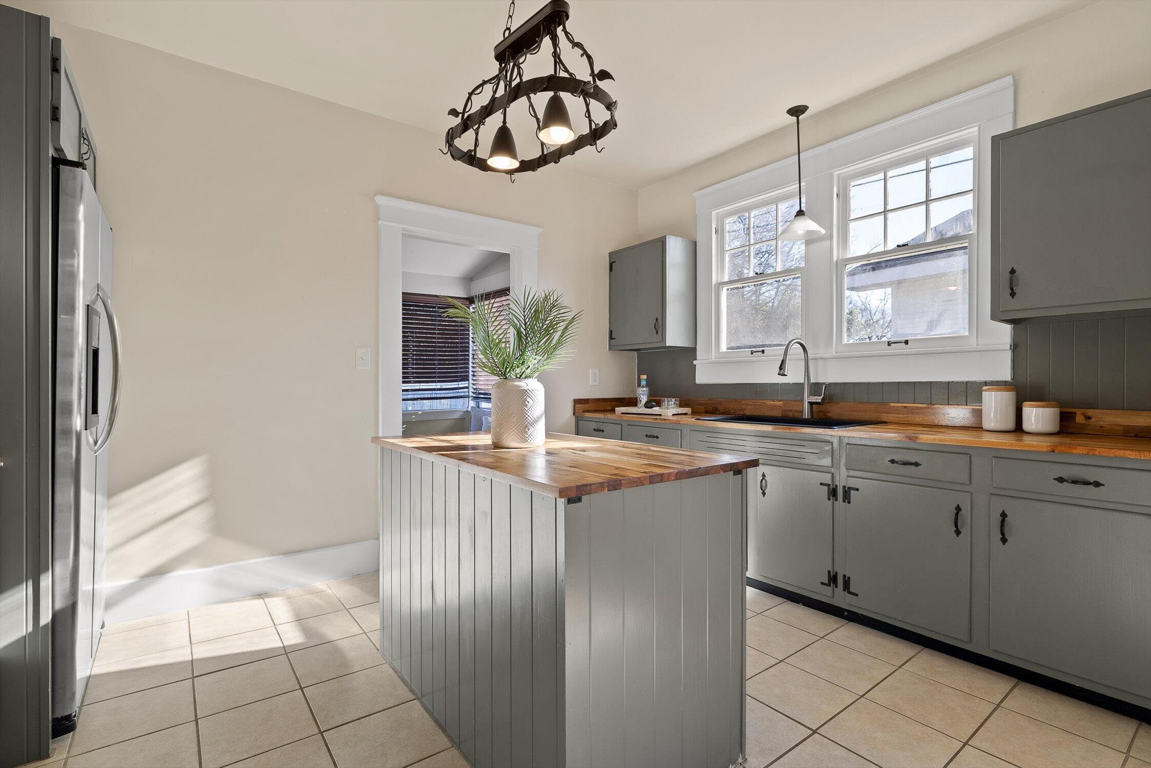 26 N Parkdale Avenue