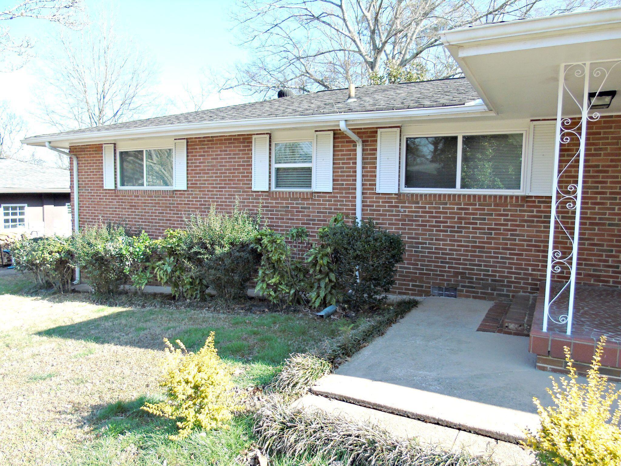 608 Melville Avenue