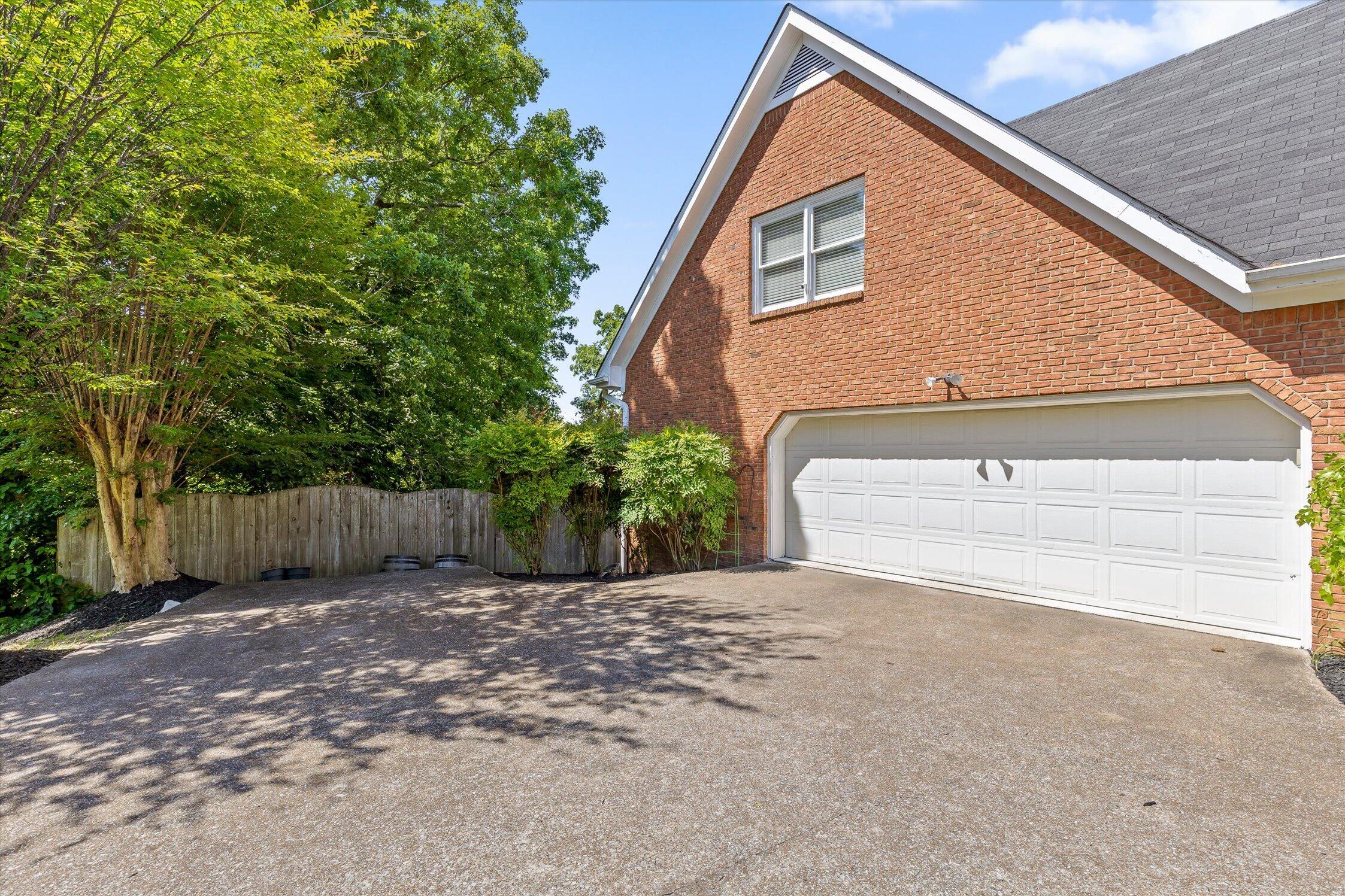 9326 Royal Mountain Drive