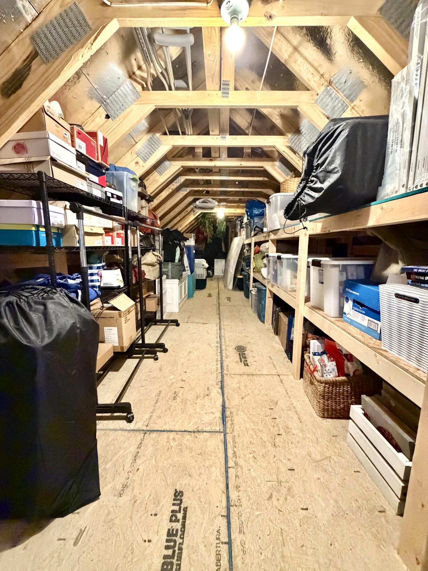 8105 Honeycomb Lane