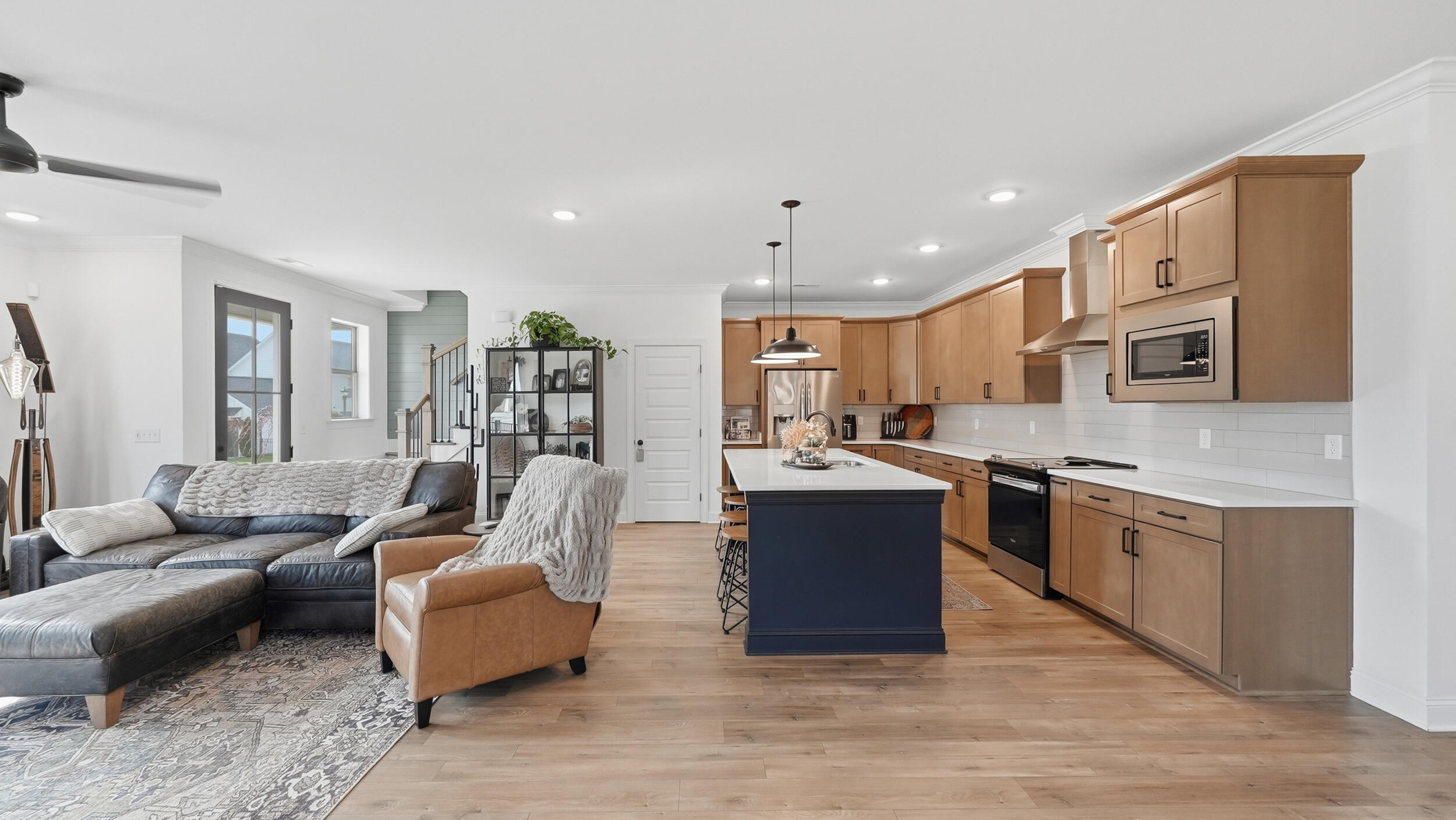 8105 Honeycomb Lane