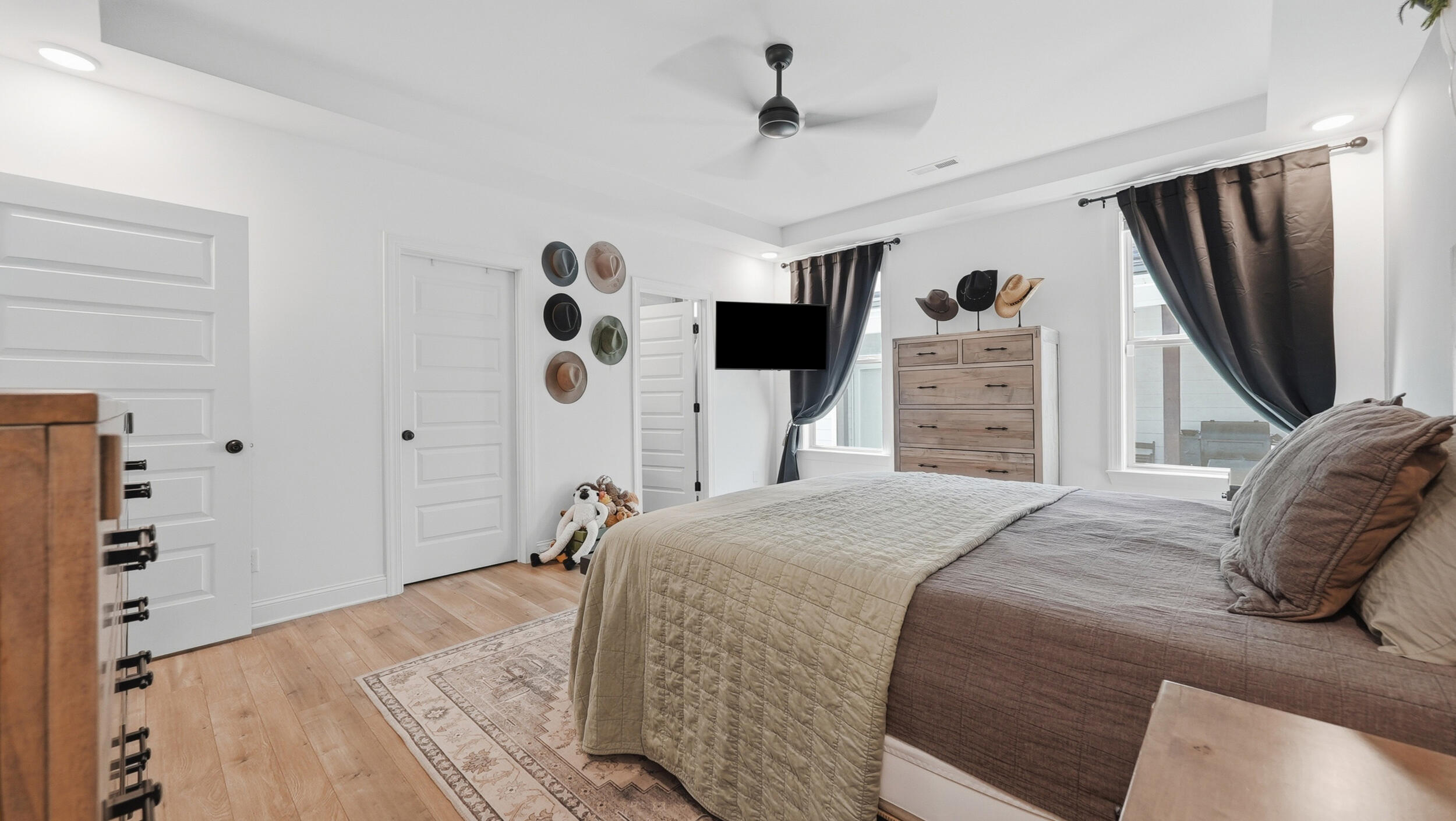 8105 Honeycomb Lane