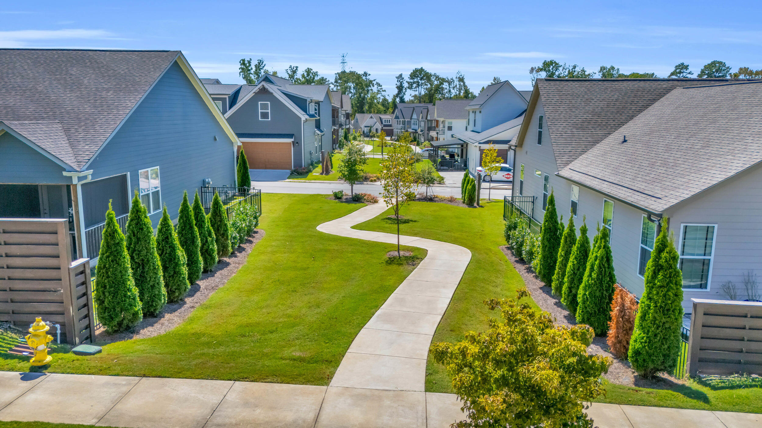 8105 Honeycomb Lane