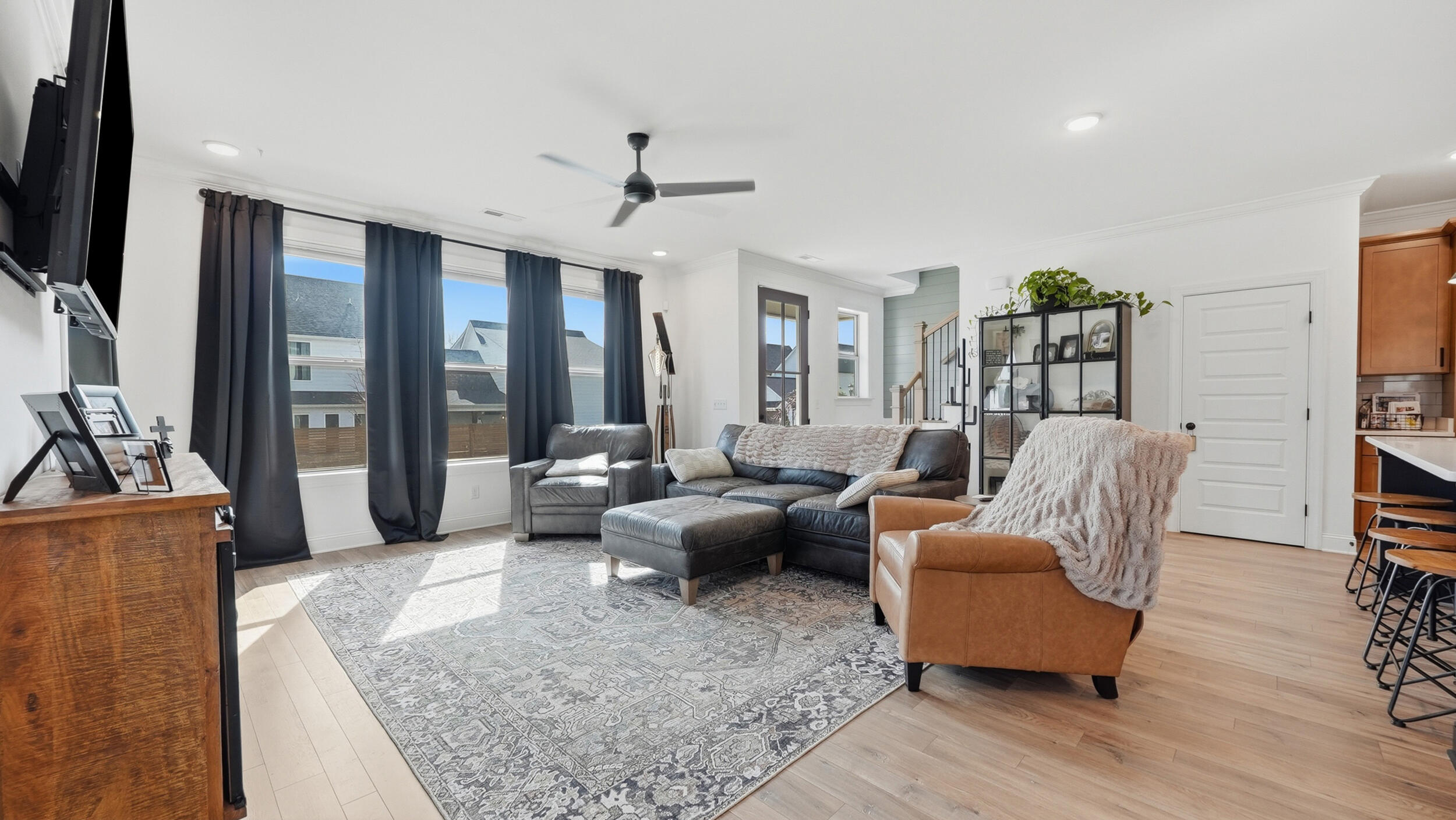8105 Honeycomb Lane